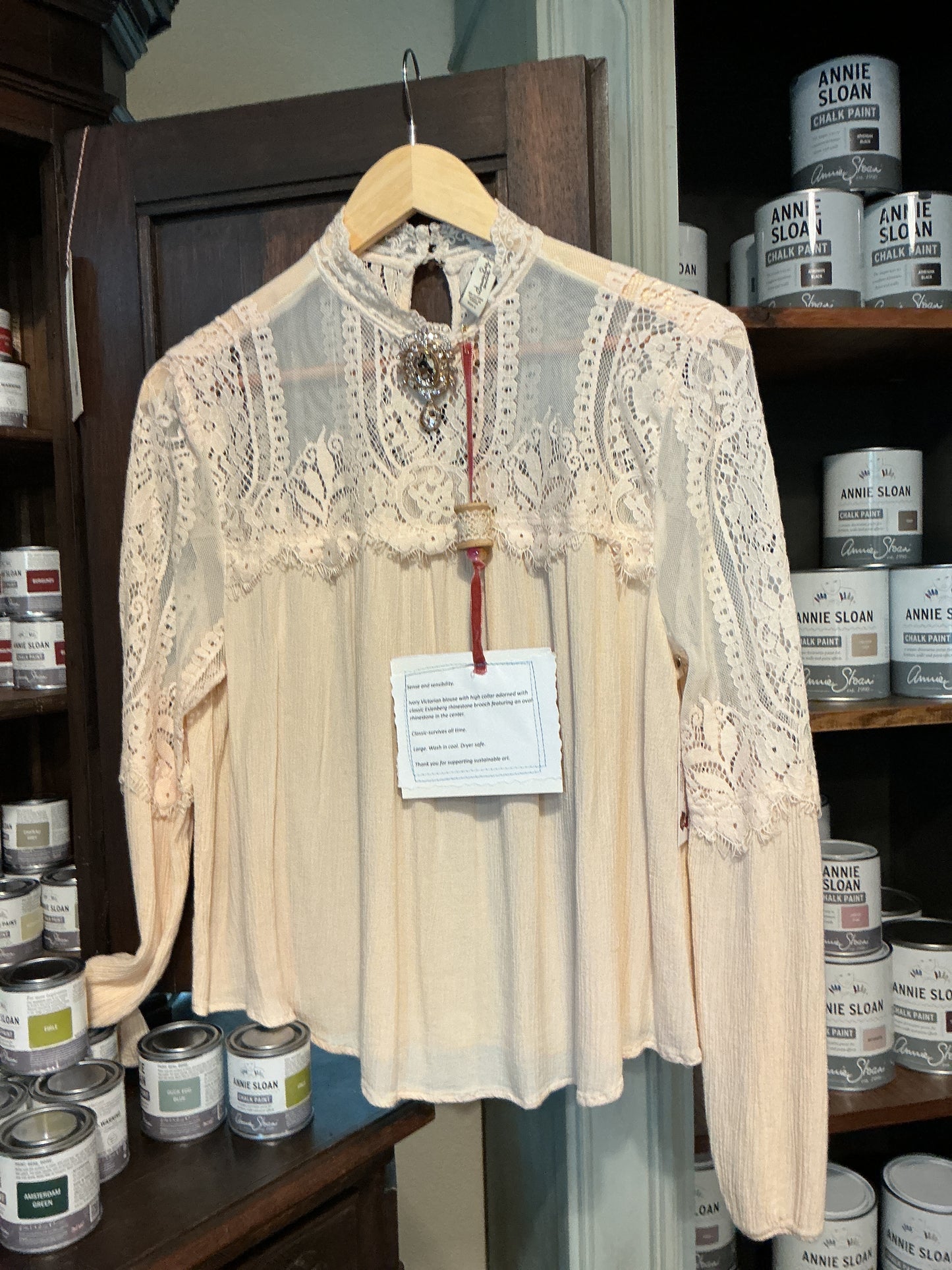 Ivory blouse - long sleeve