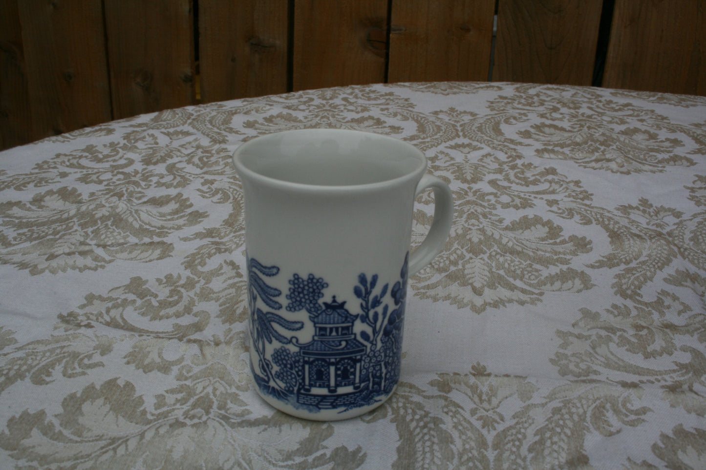 Blue Willow England mug