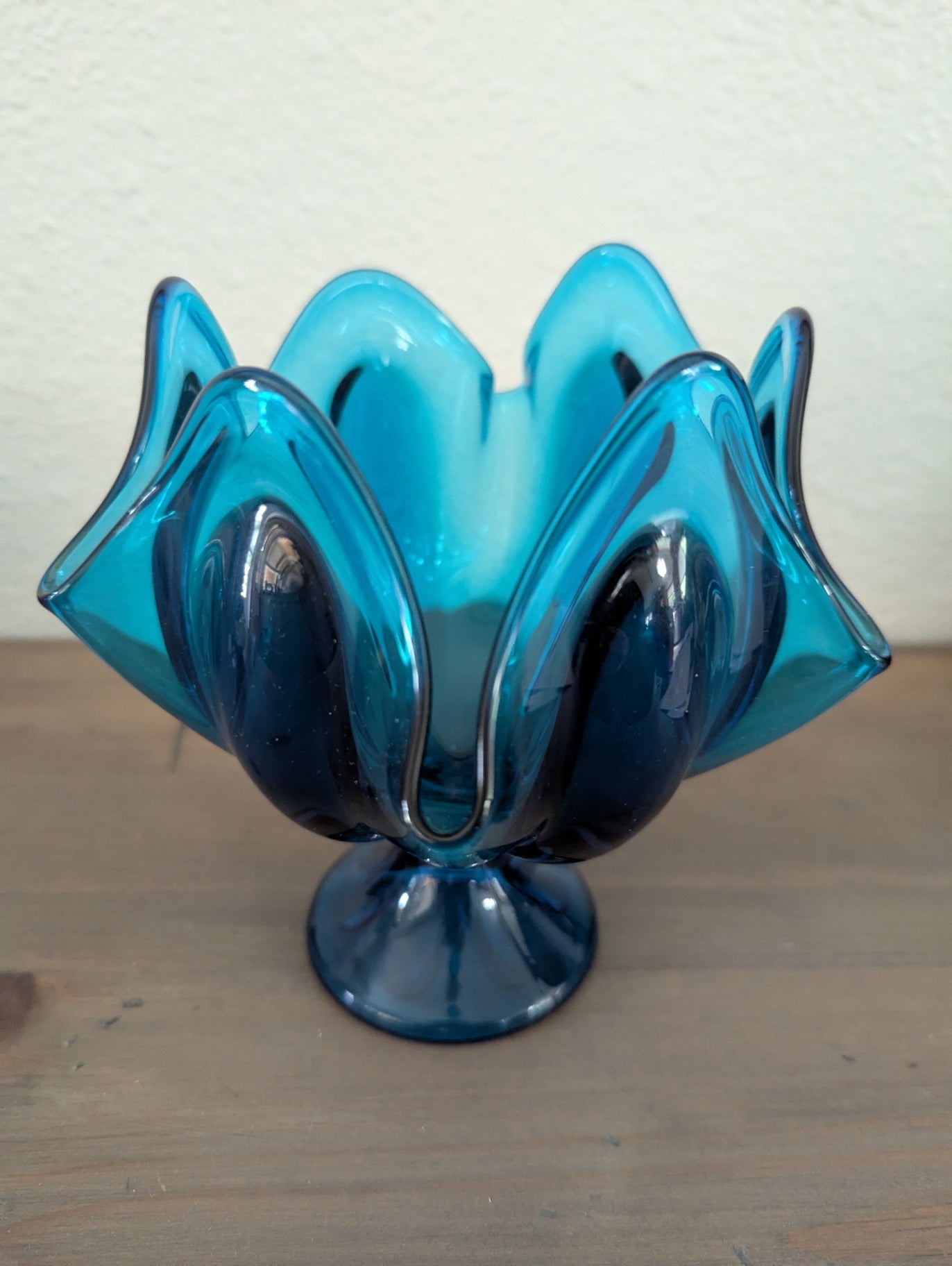 Vtg. Viking "Blunique" Handkerchief Vase