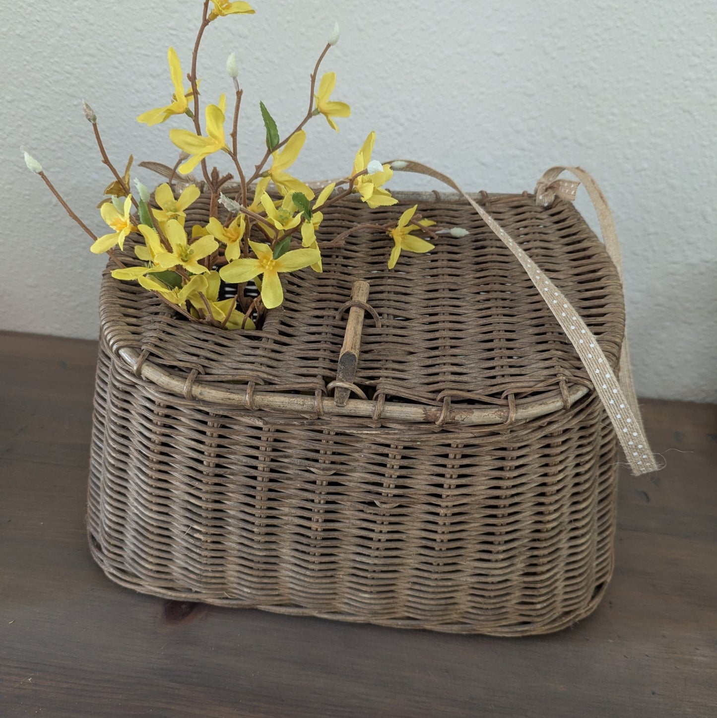 Vtg. Wicker Fishing Creel