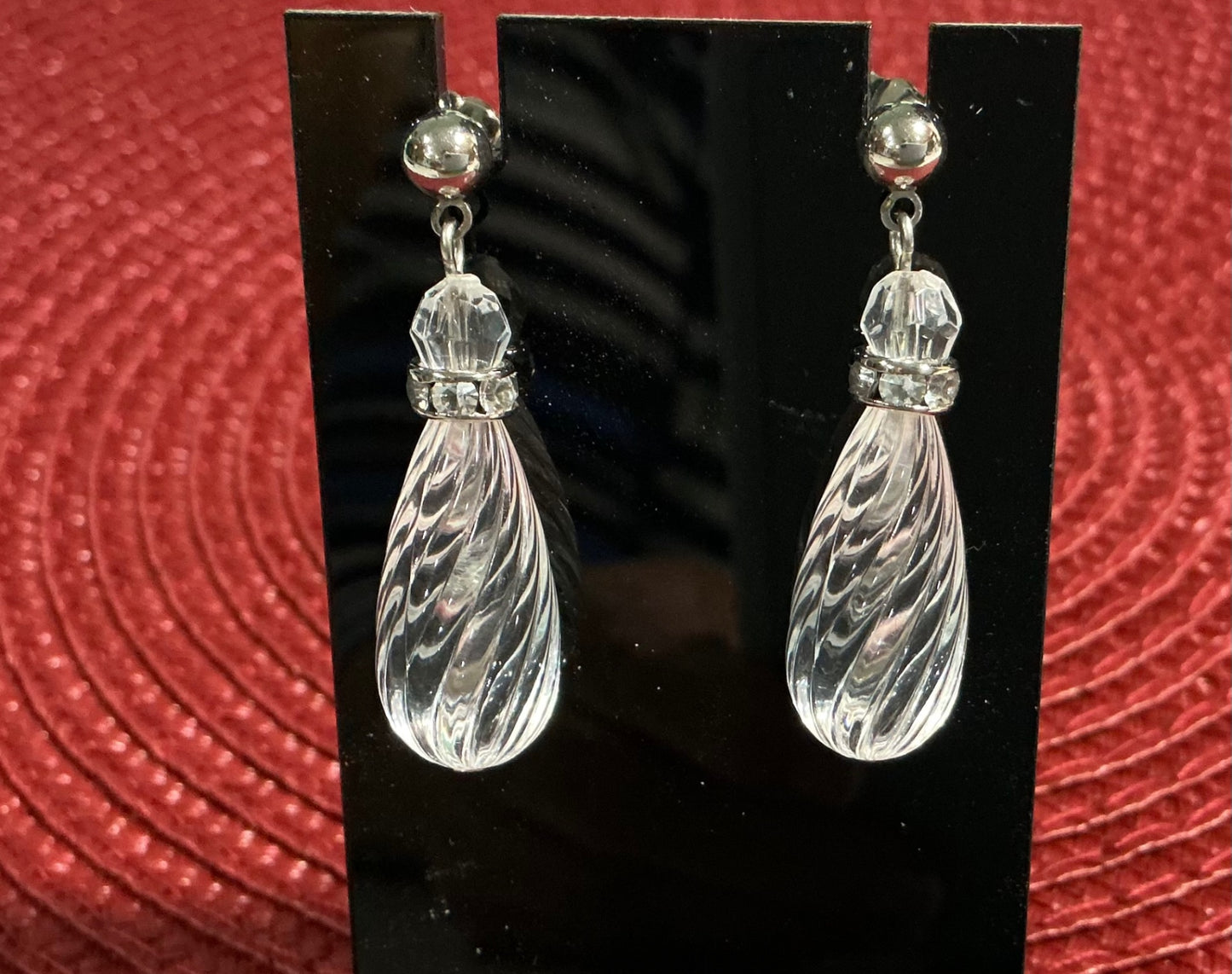 VTG. Lucite & Rhinestone Dangle Earrings