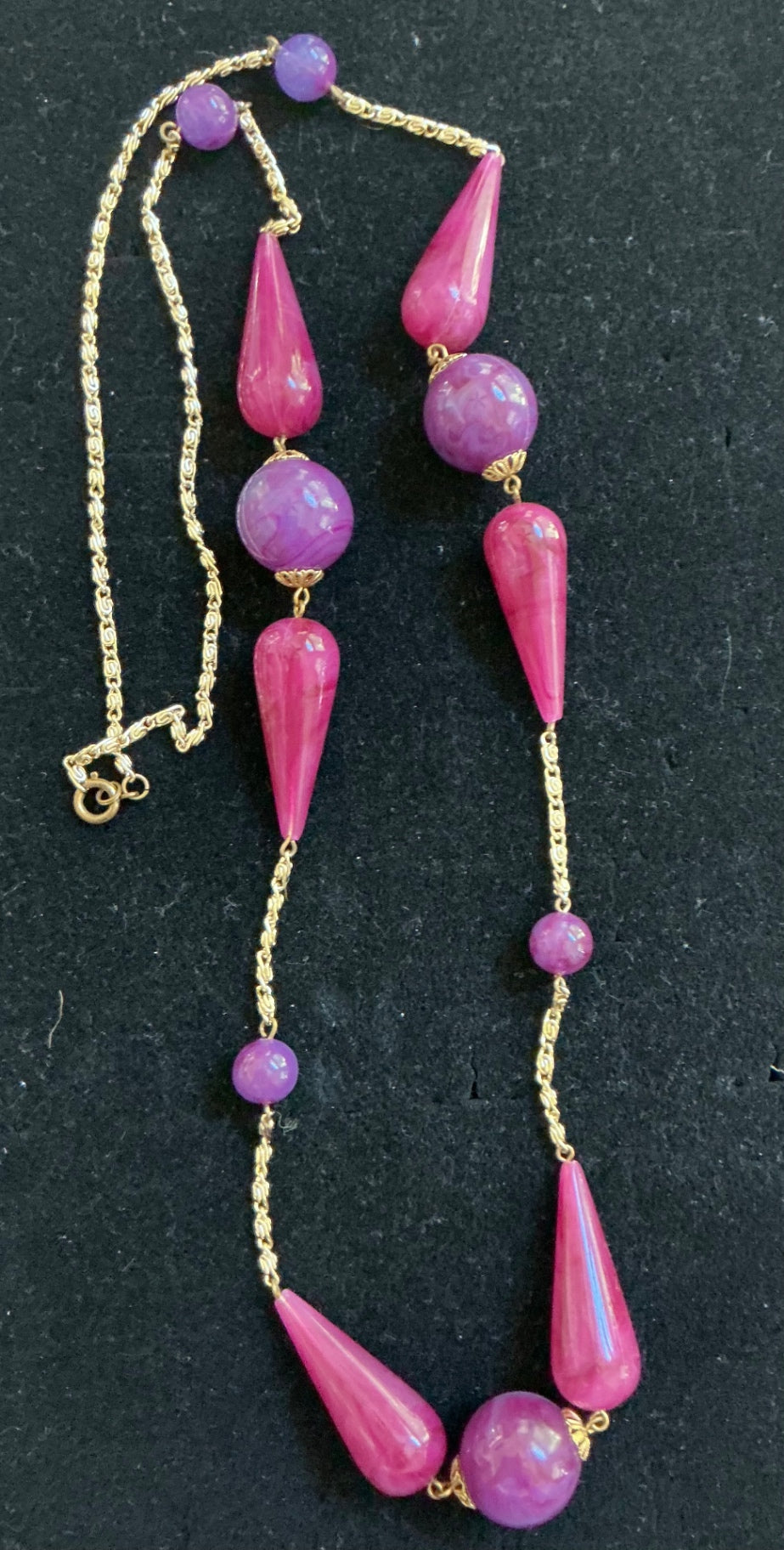 VTG. Costume Strand Necklace