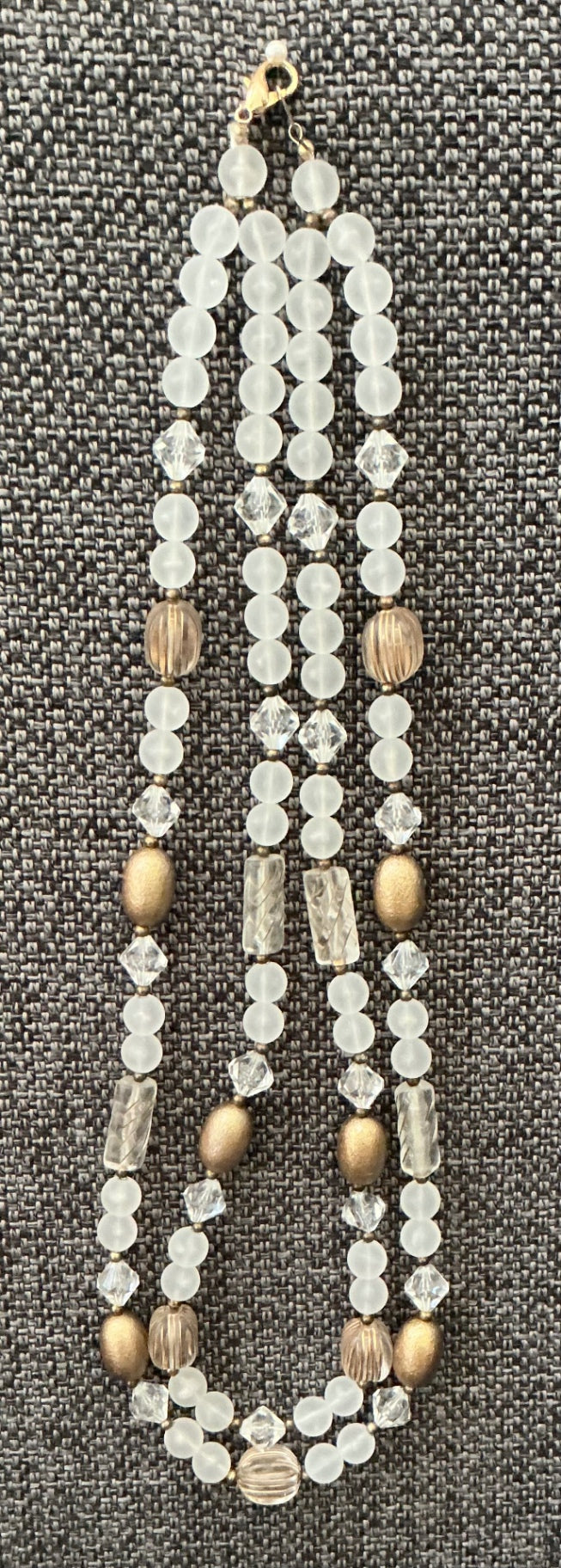COSTUME STRAND NECKLACE