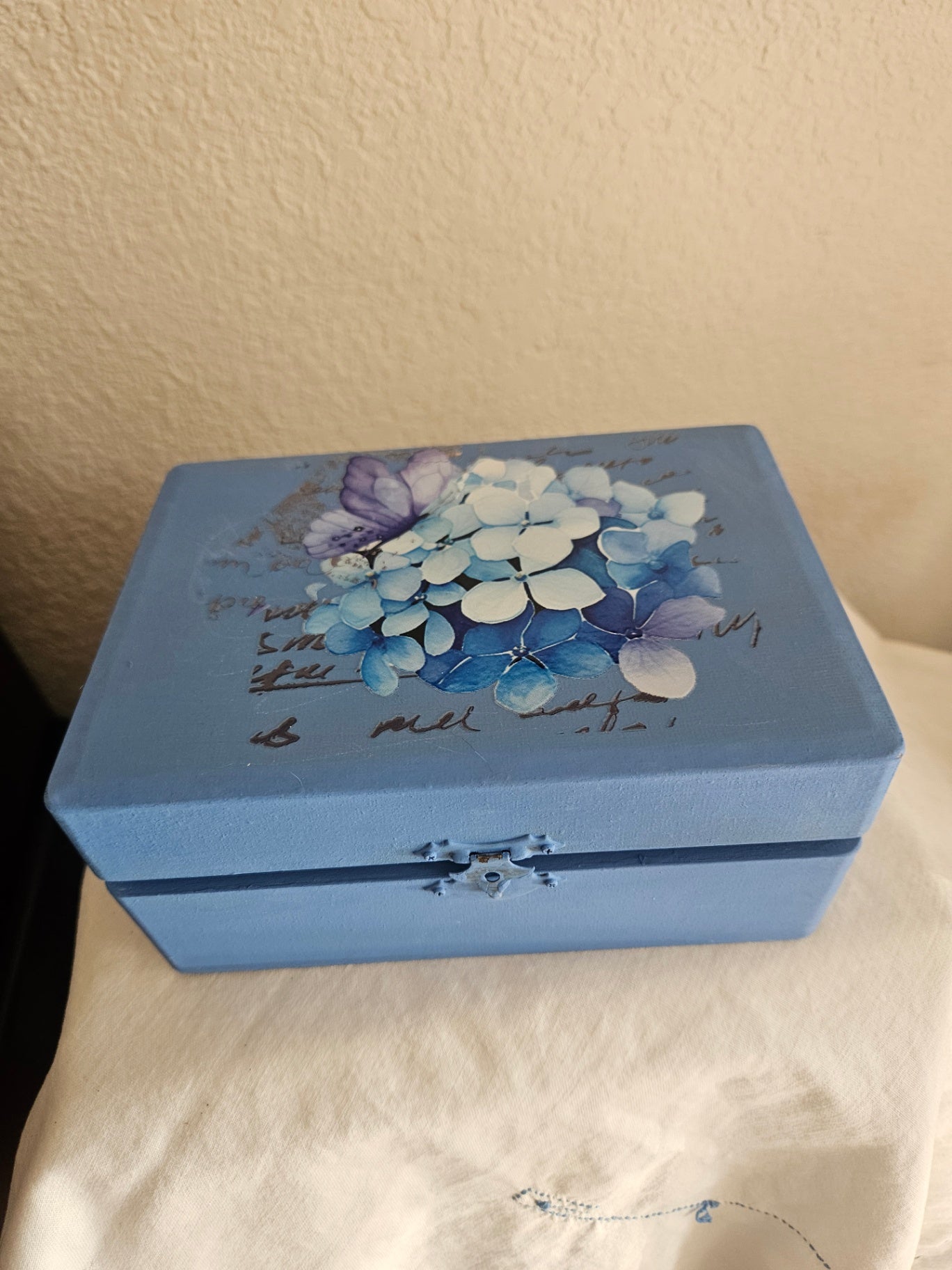 Blue Box/Hydrangea