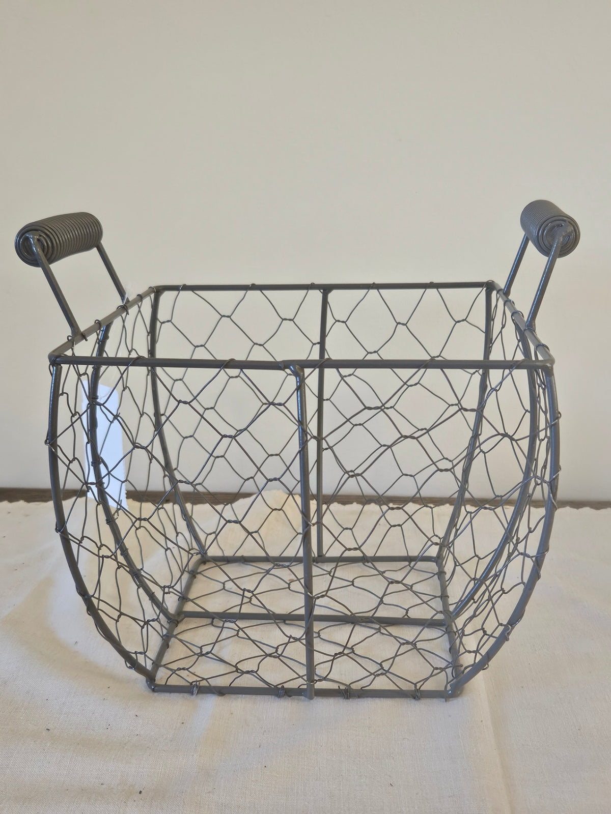 Vintage look wire basket