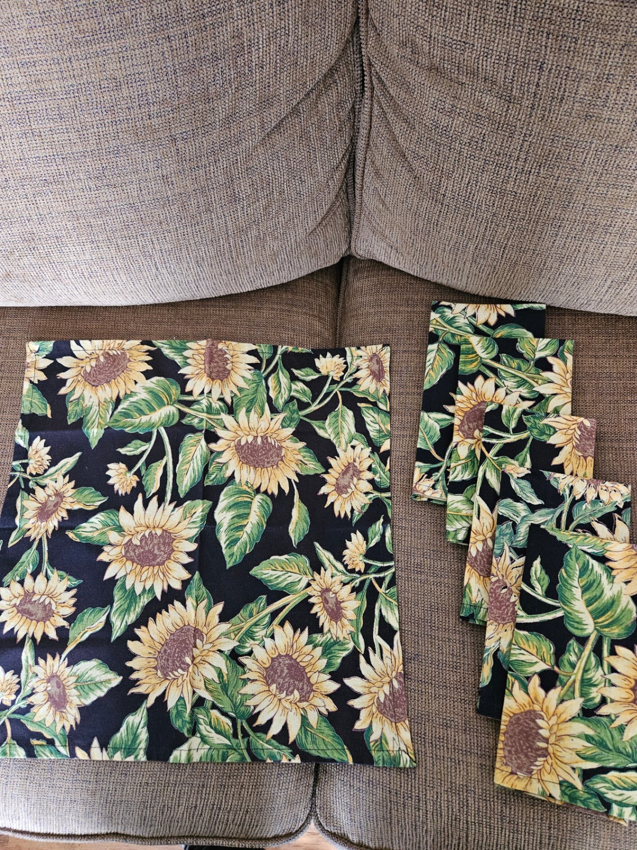 Sunflower napkins set of 6 approx 15x15