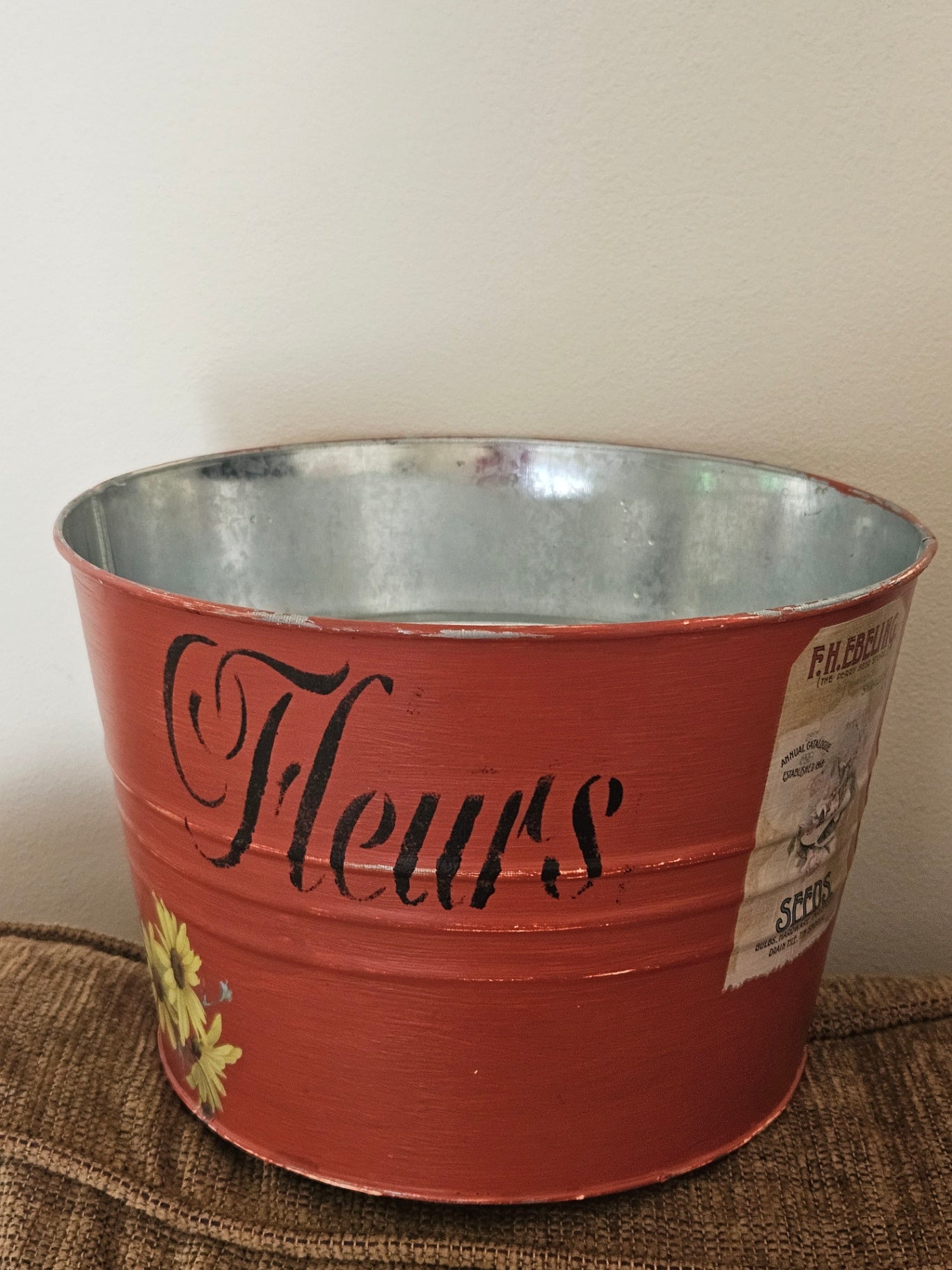 Rust color flower deco bucket