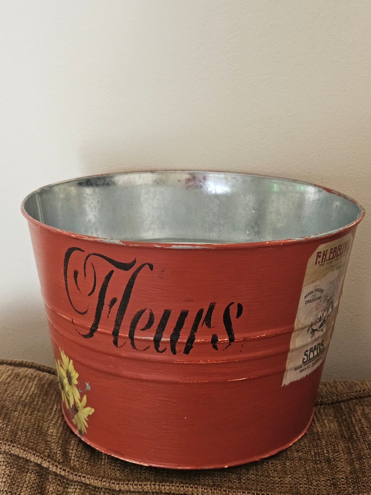 Rust color flower deco bucket