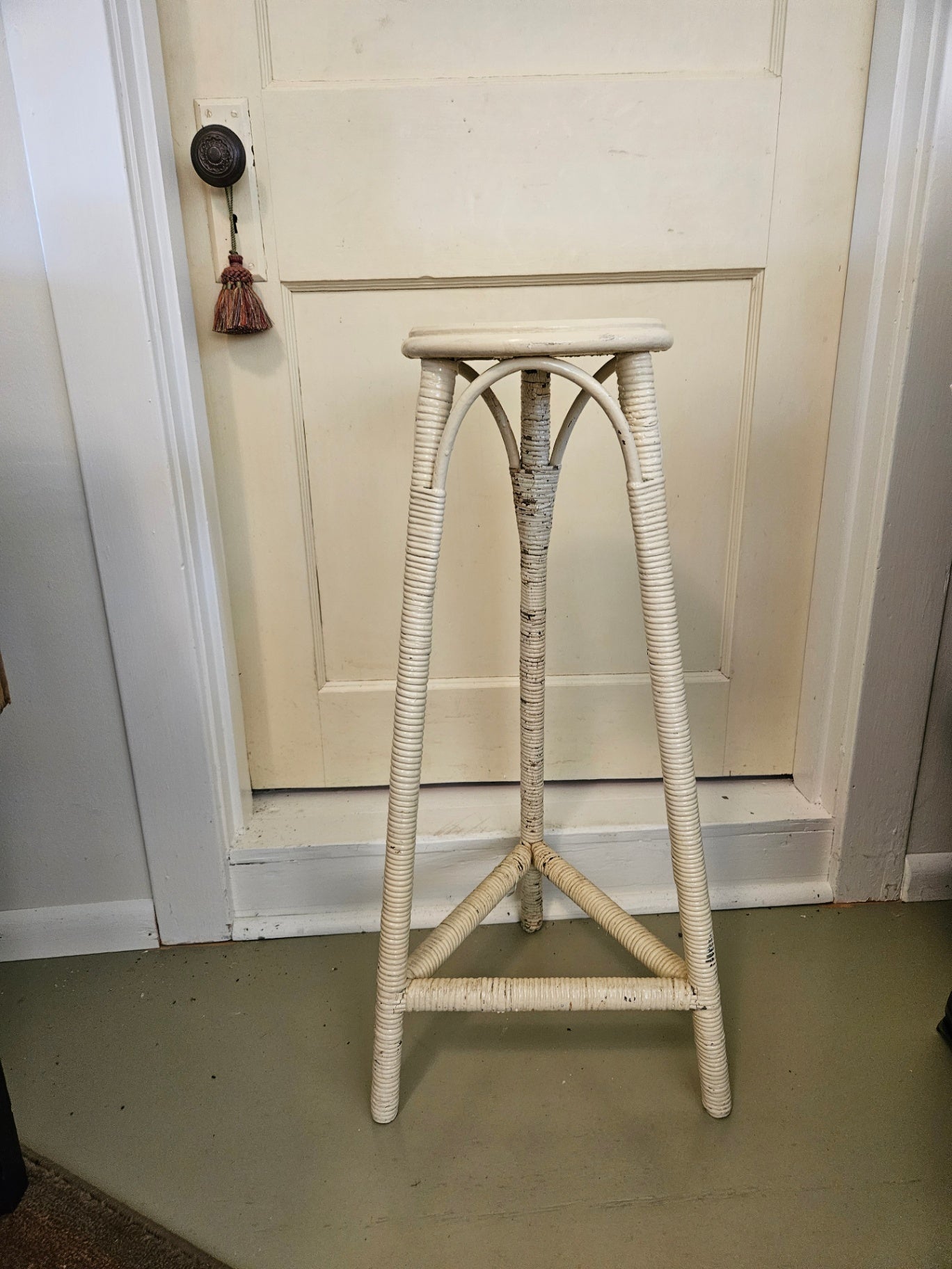 Vintage chippy white wicker plant stand