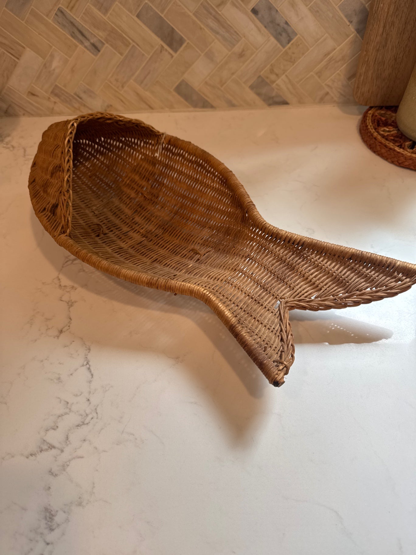 Footed Fish Basket