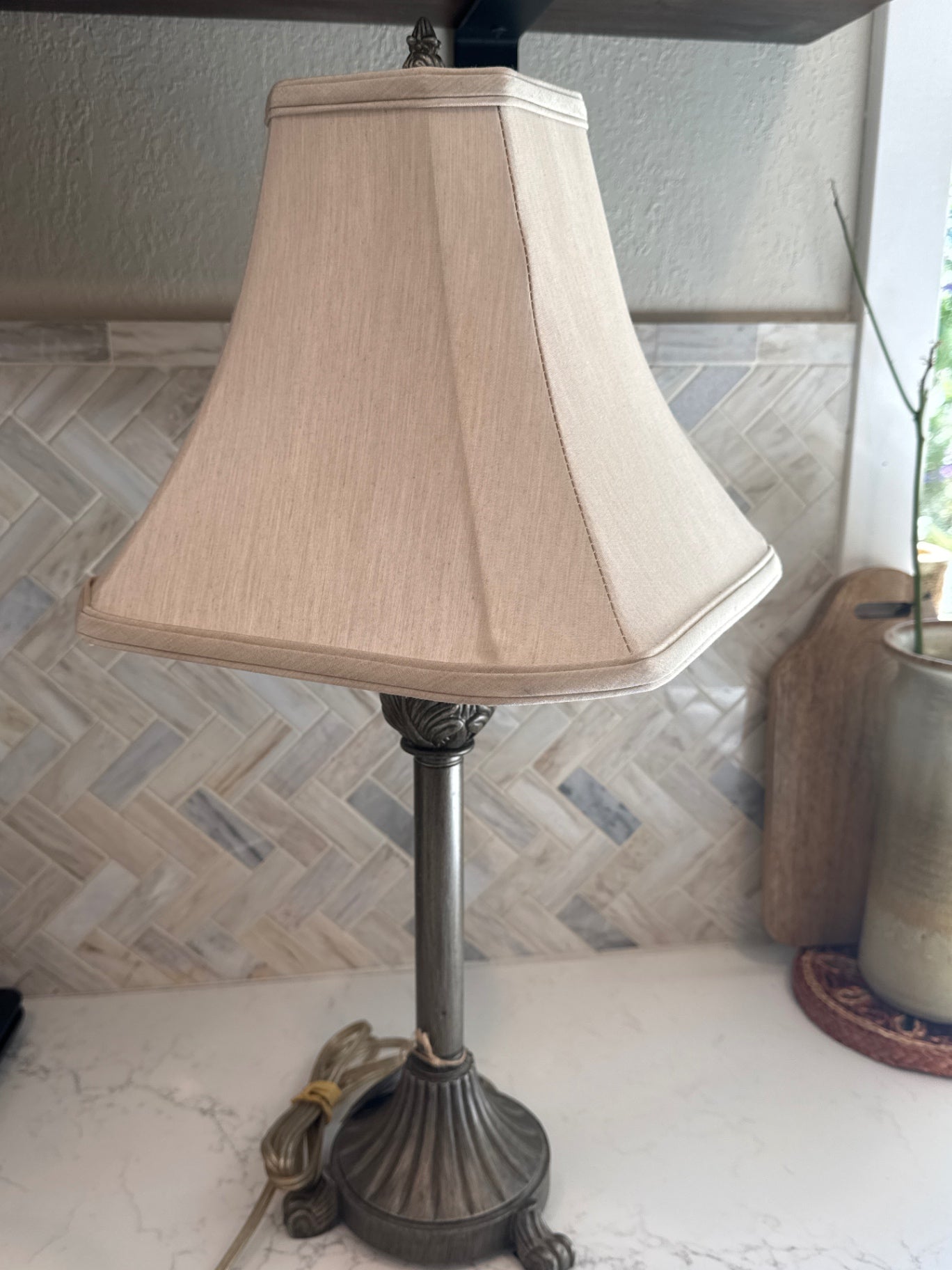 Metal Base Lamp w/shade
