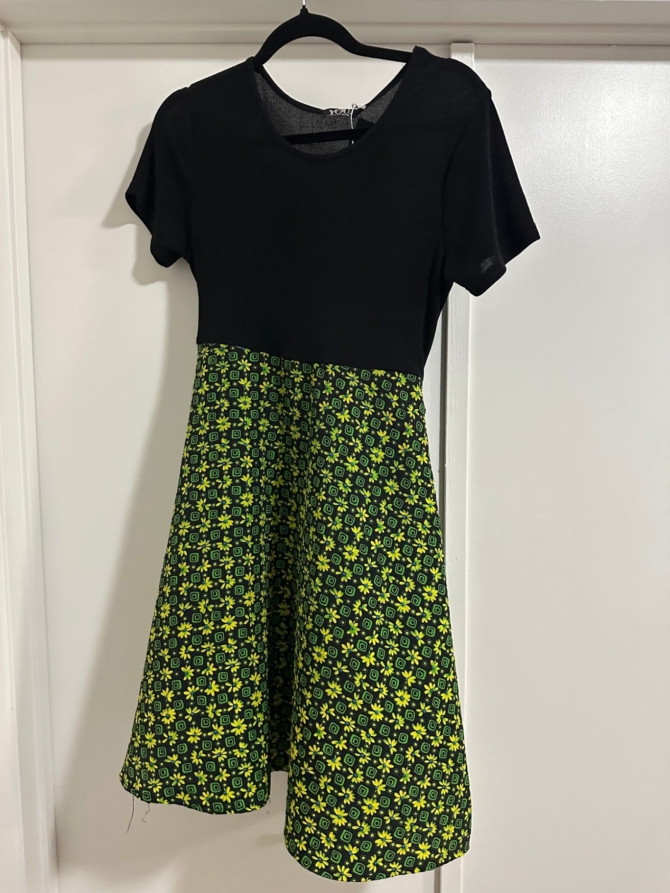 1990's Black & Green Skater Dress