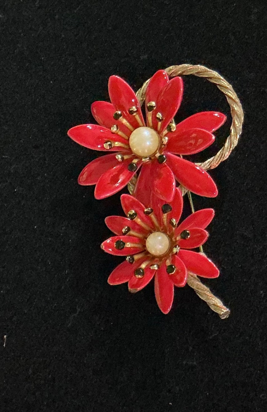 VTG. Enamel Flower Brooch