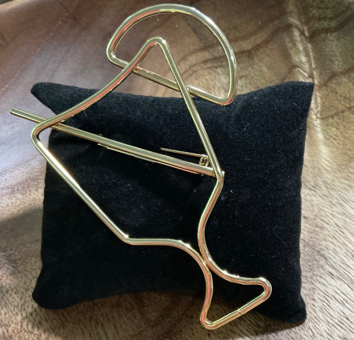 VTG. 60’s Drink Brooch
