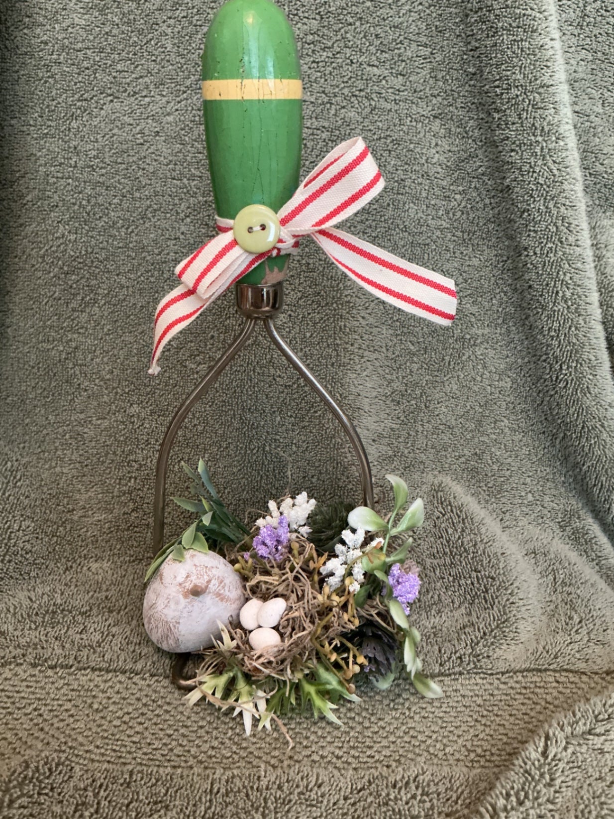 Vintage masher bird floral