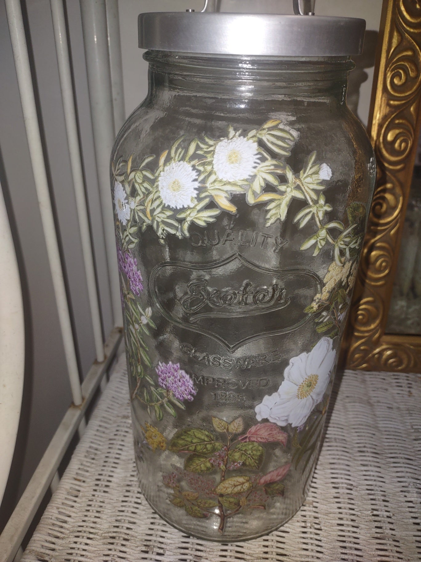 Glass jar lrg
