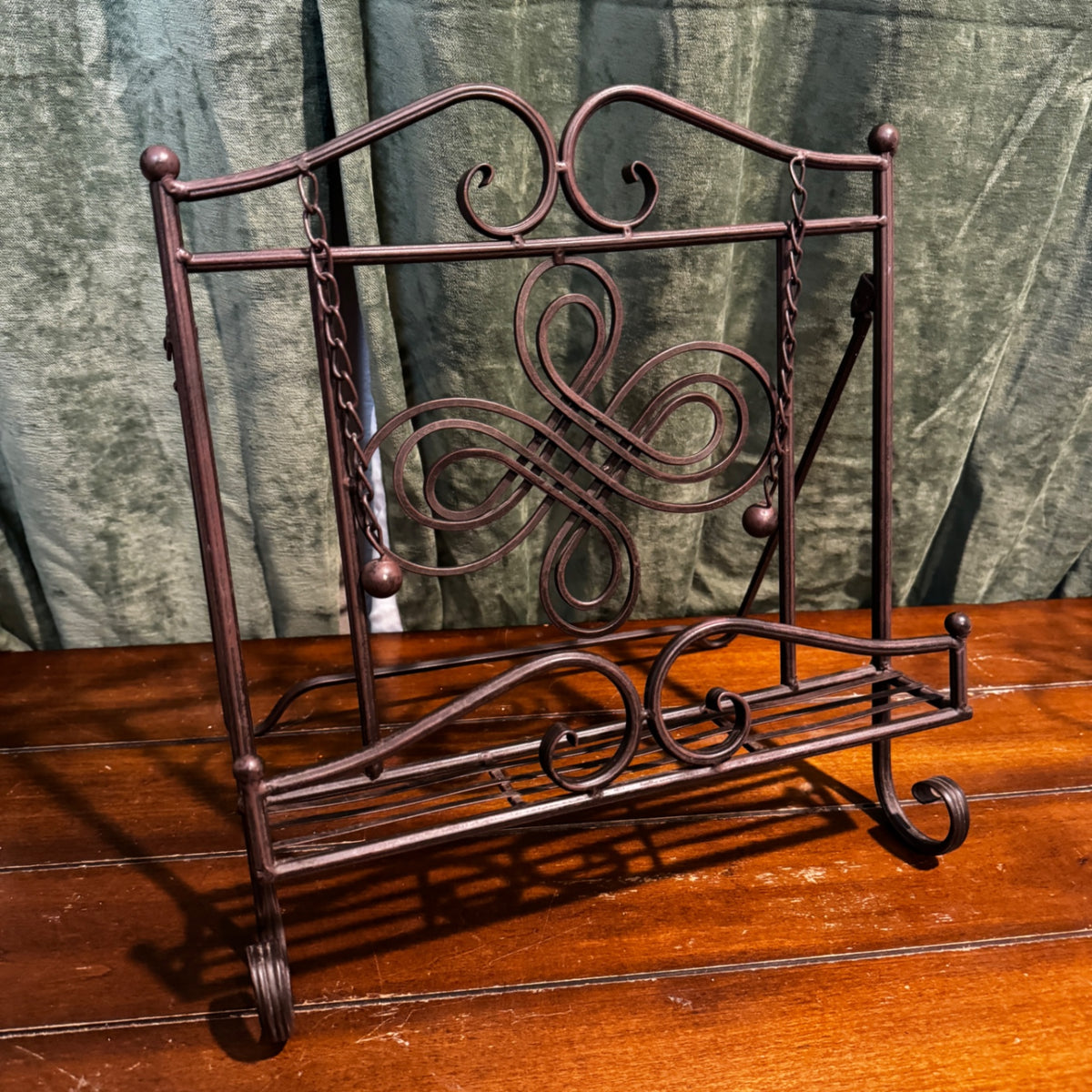 Home Decor Stand