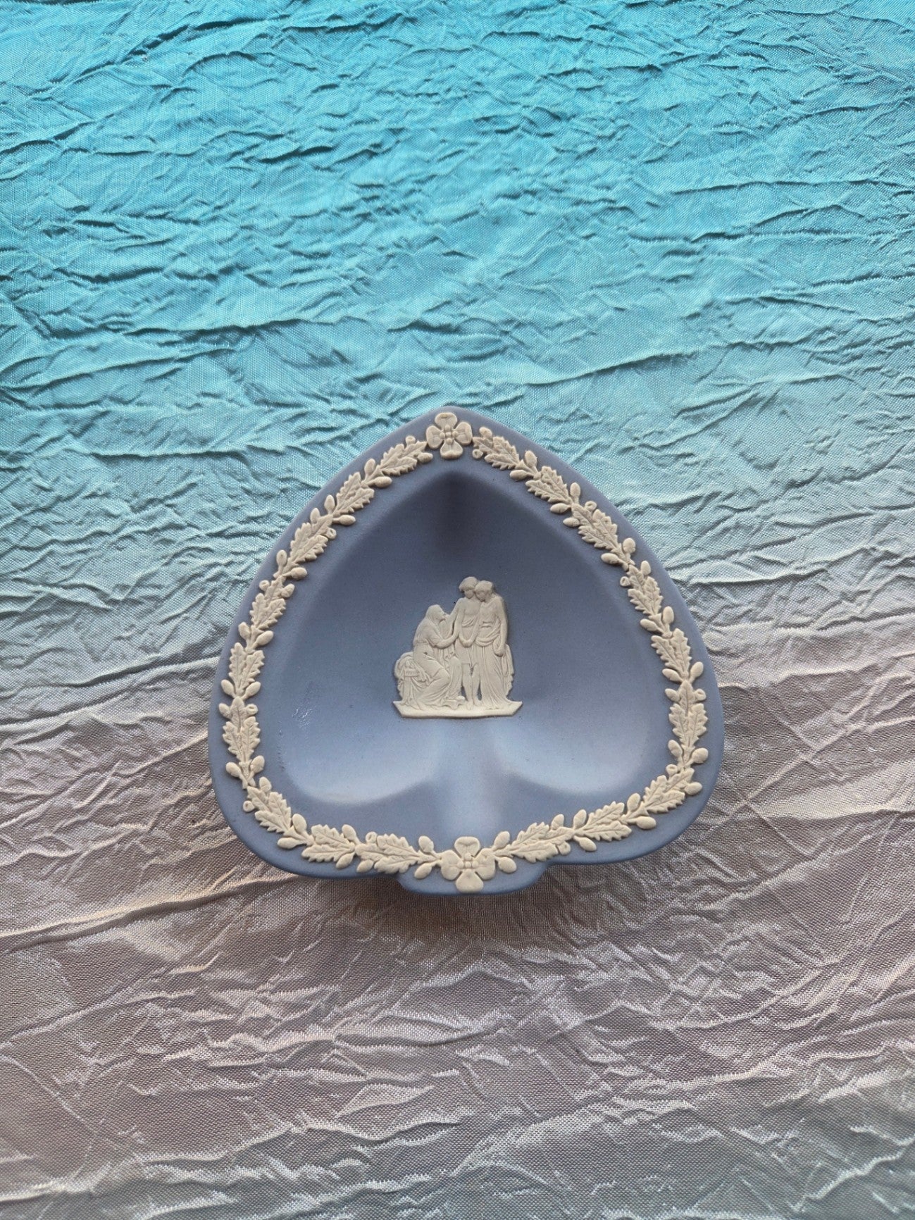 Wedgwood heart dish