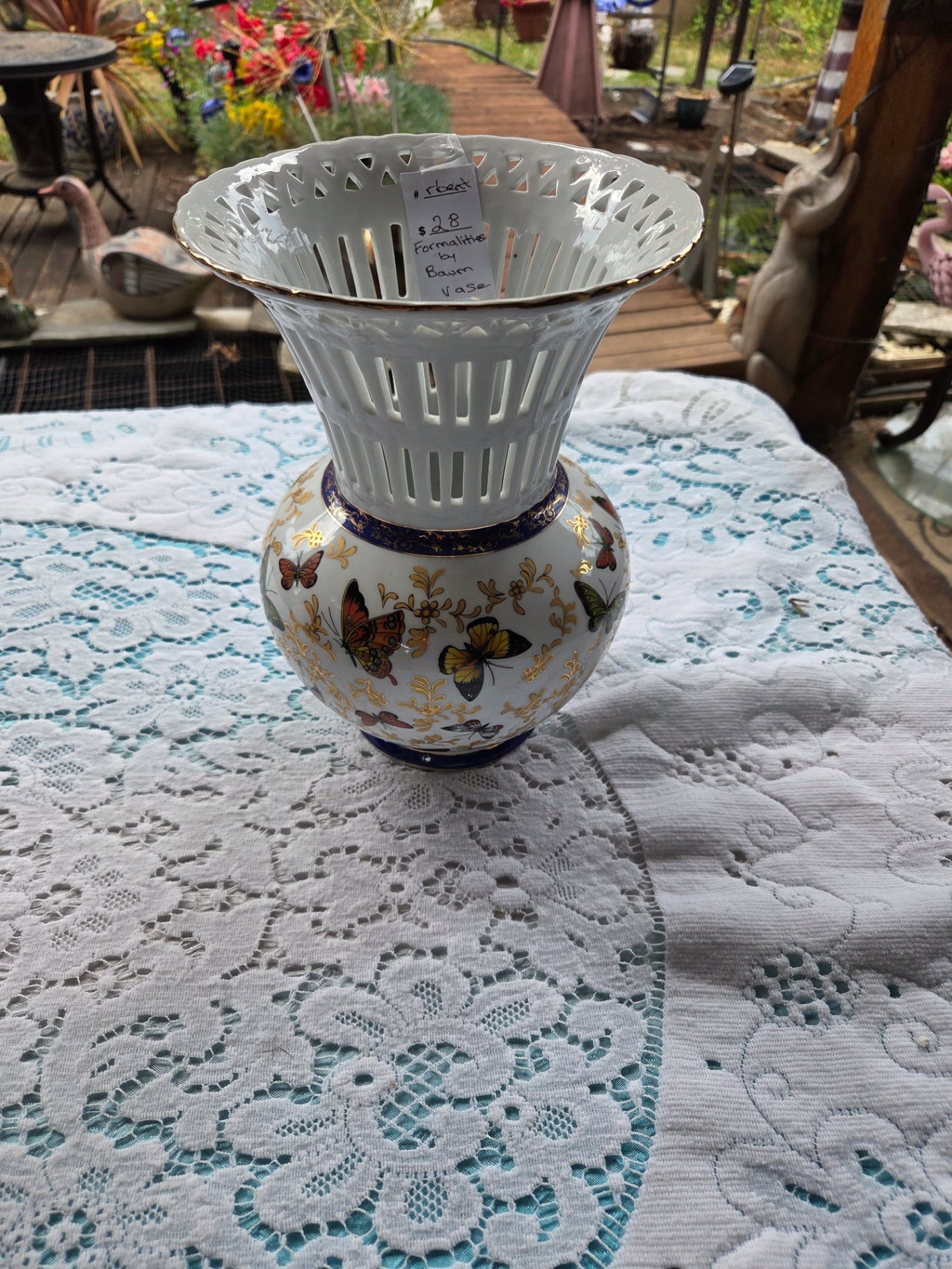 Formalities vase Baum