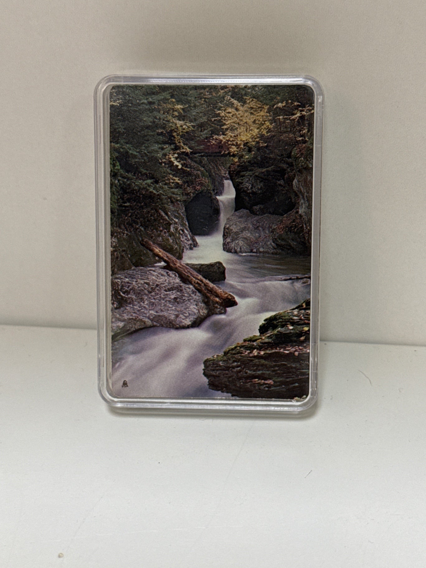 Waterfall deck of cards