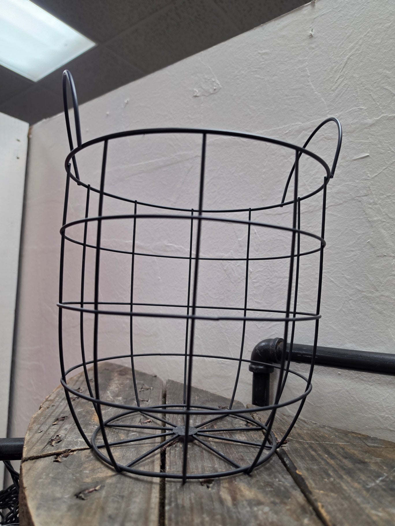 Wire basket