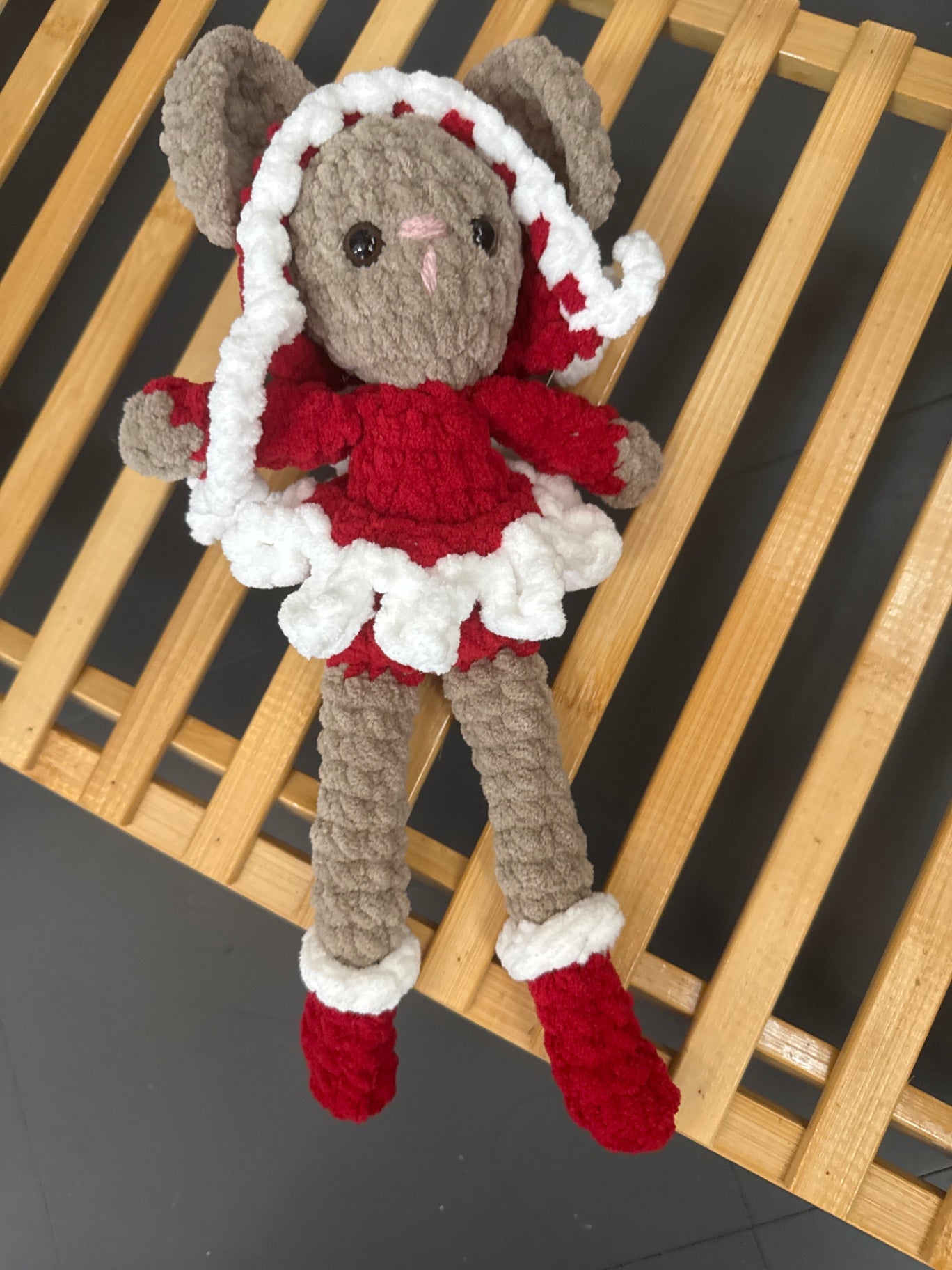 Crochet Heirloom Mouse - Girl