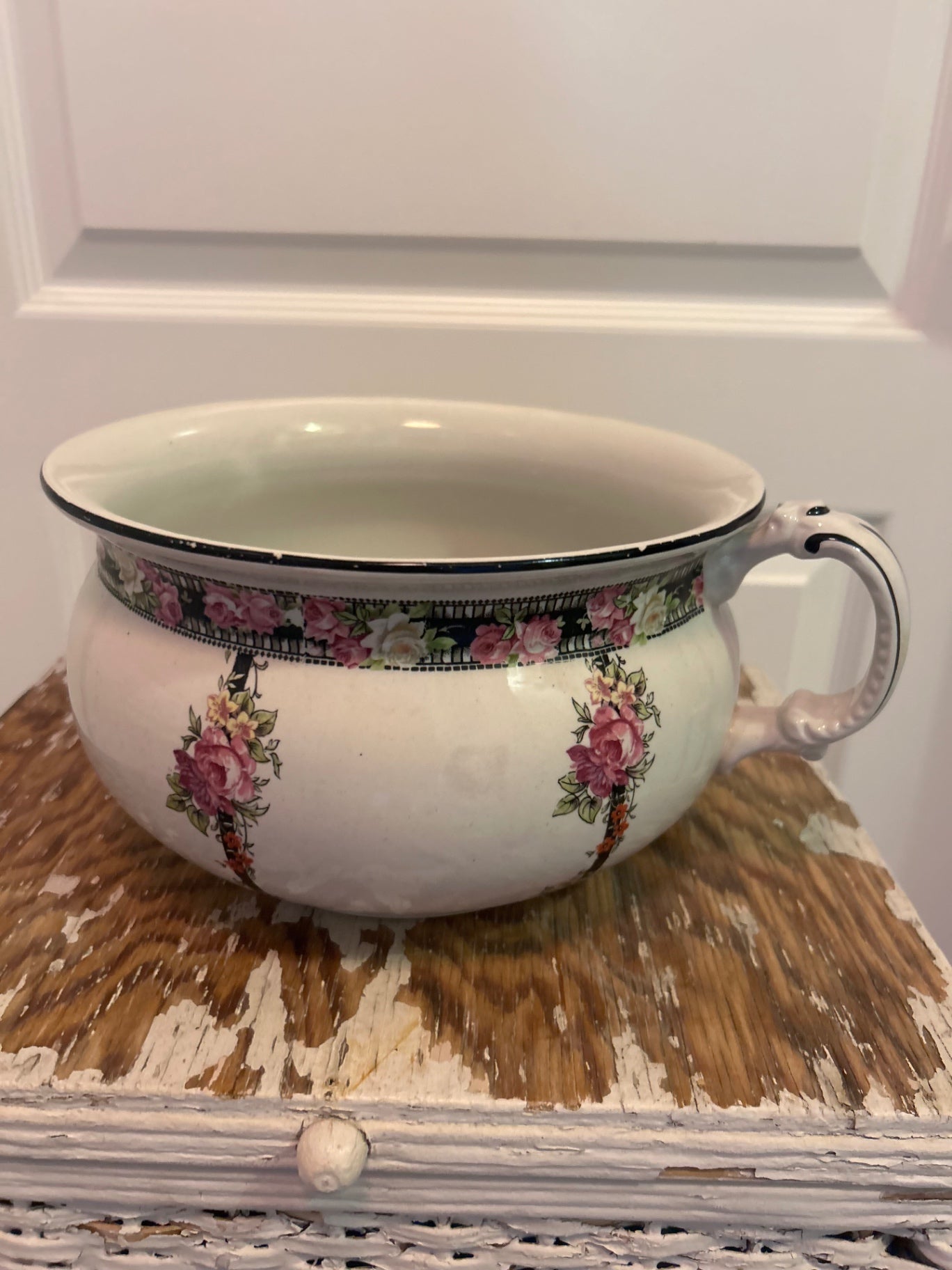 Chamber pot