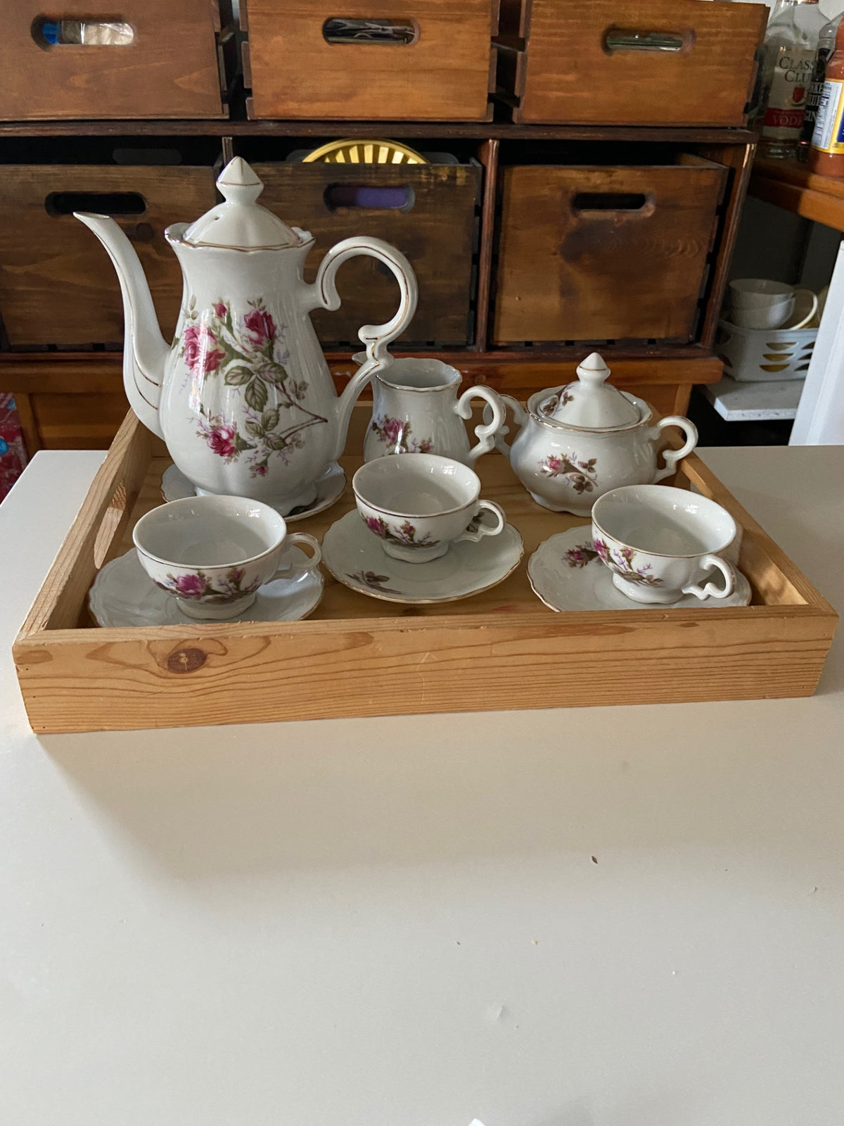Teacup set with tray 14