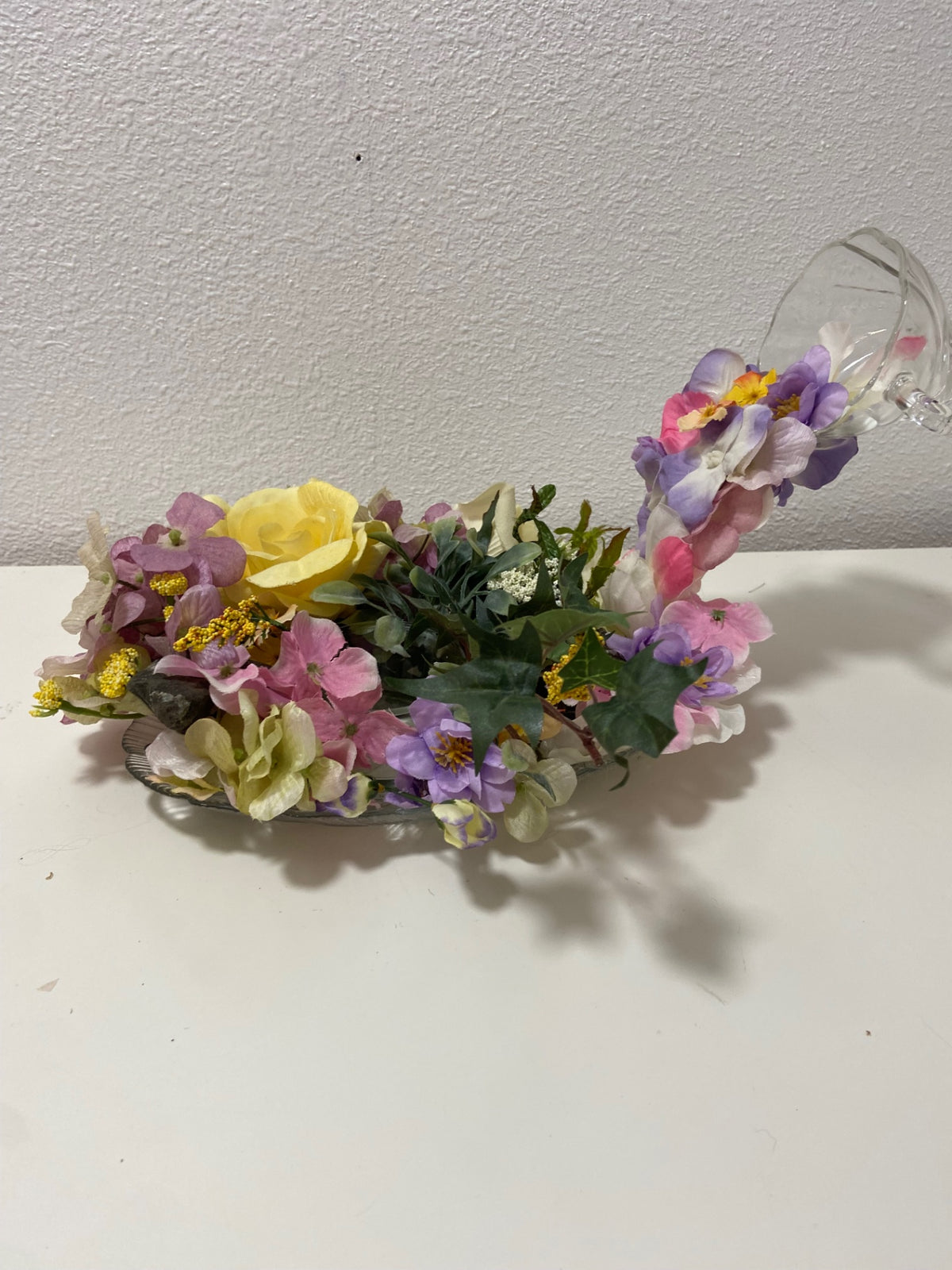Waterfall floral yellow Rose 15