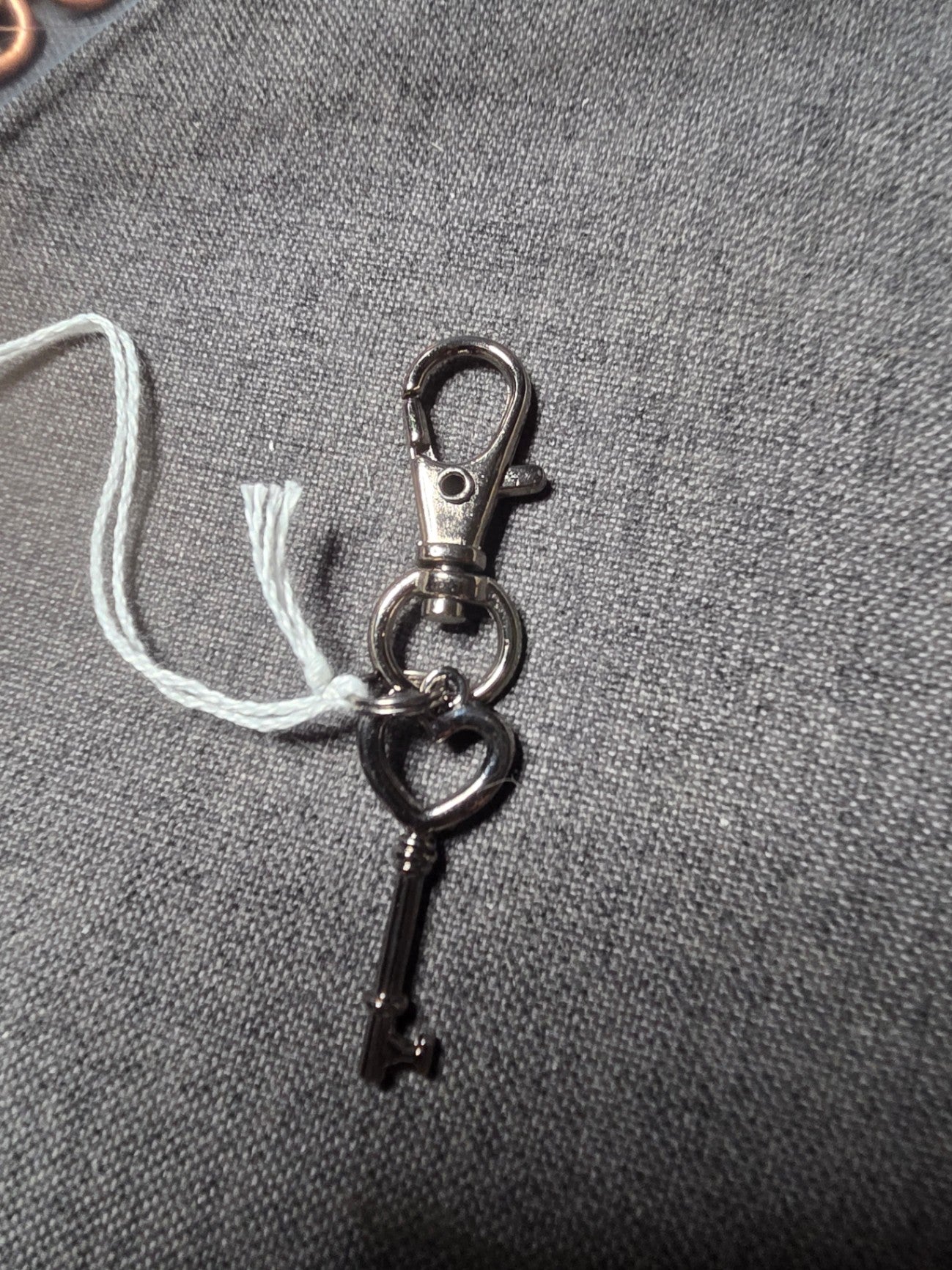 23c zipper pull key