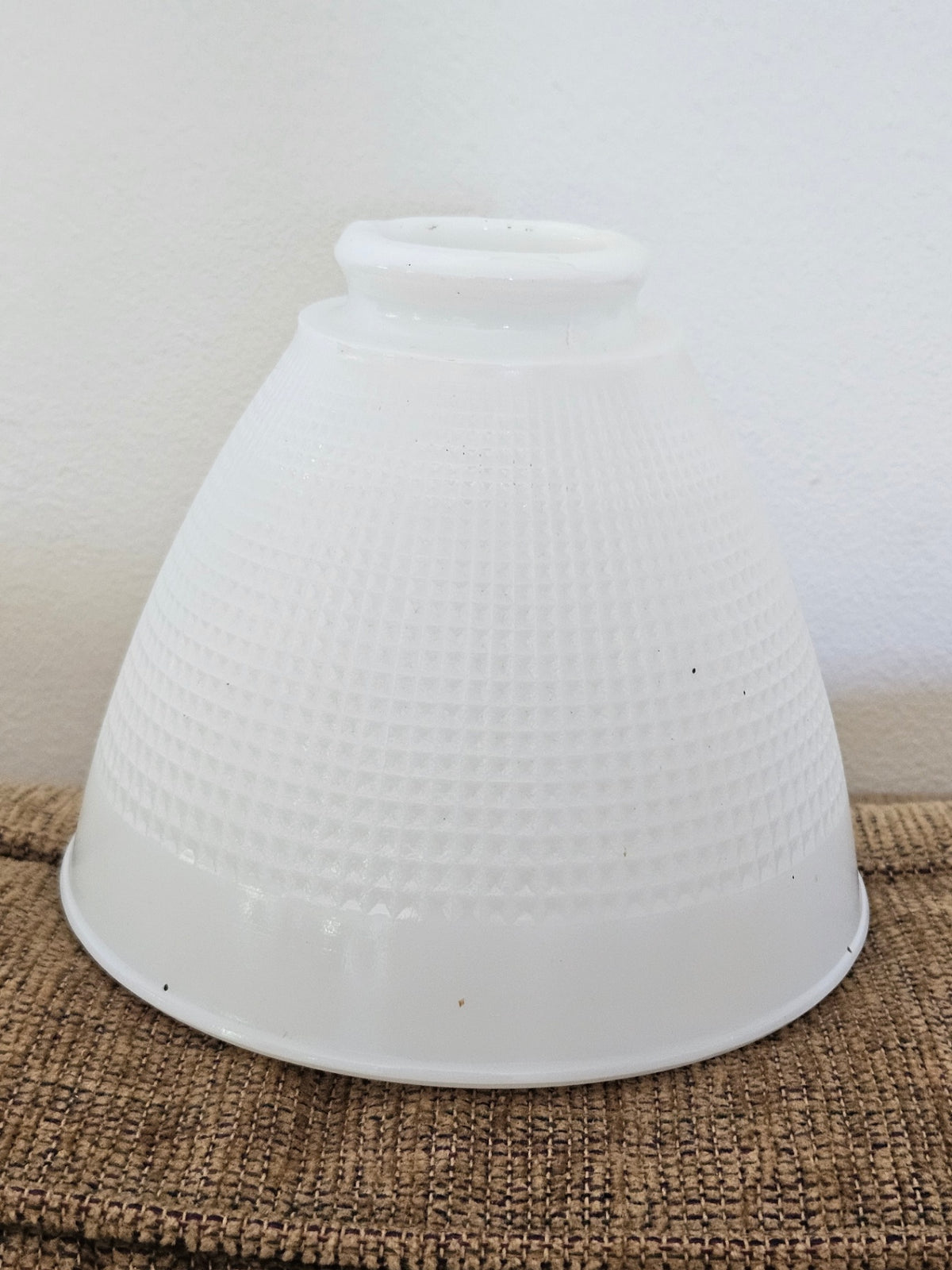 Vintage glass shade 6" D