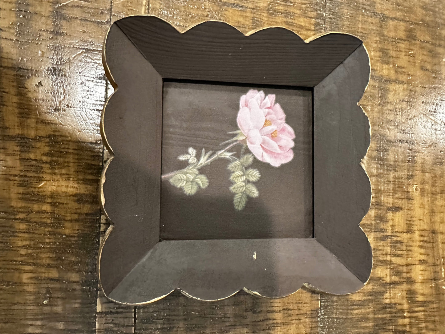 Square frame with pink flower