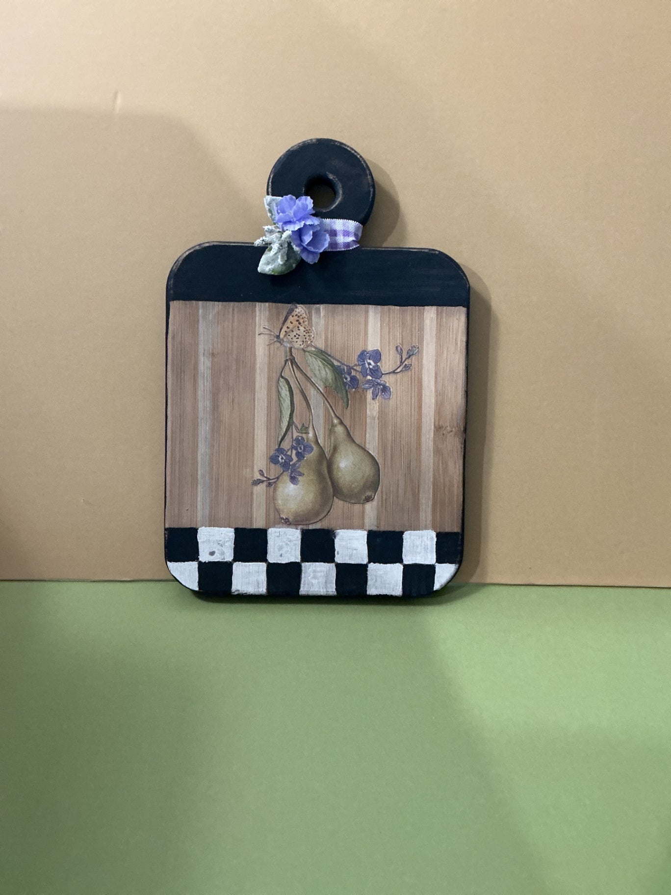 Cutting board decor