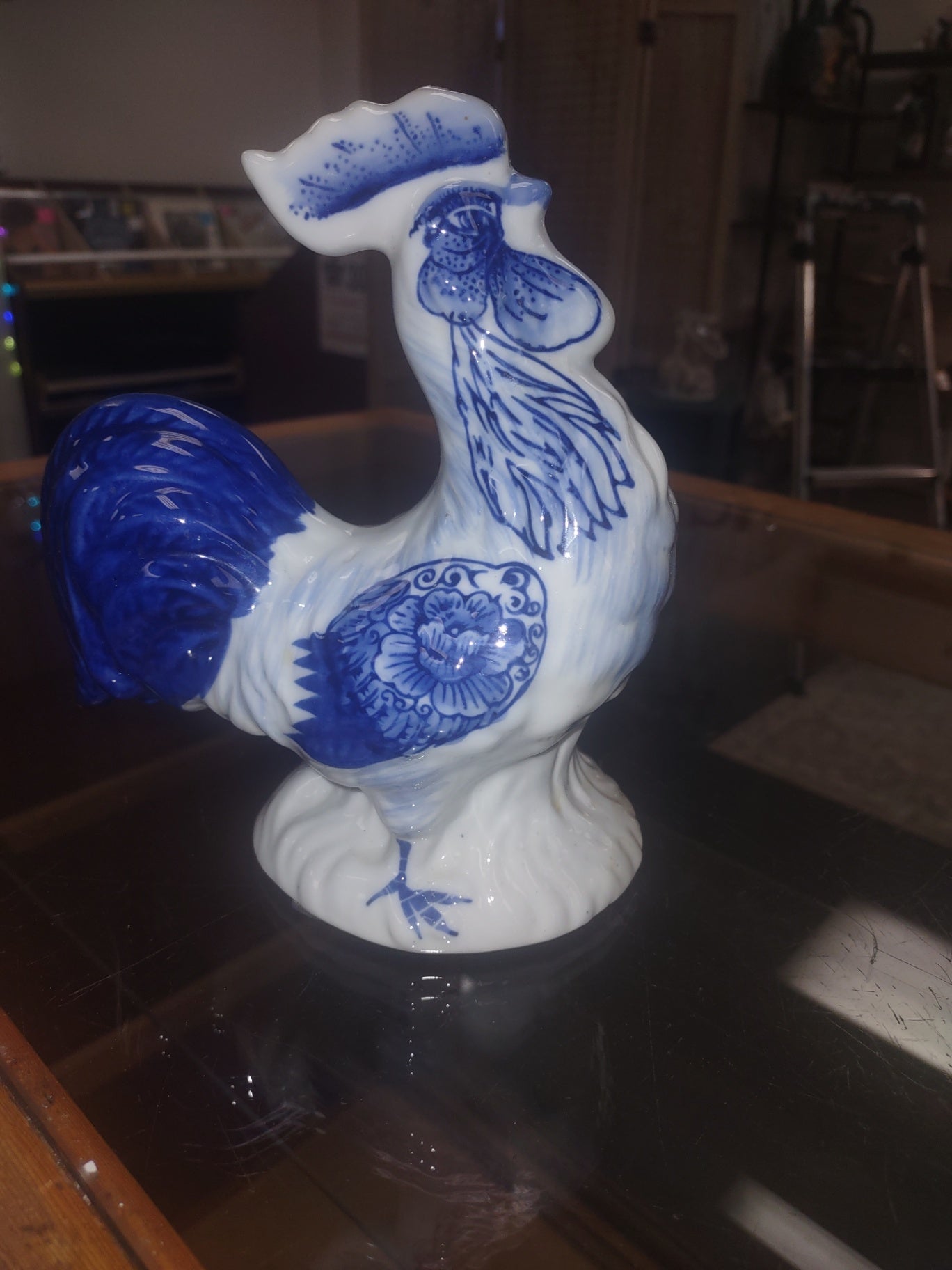 Rooster,blue and white.
