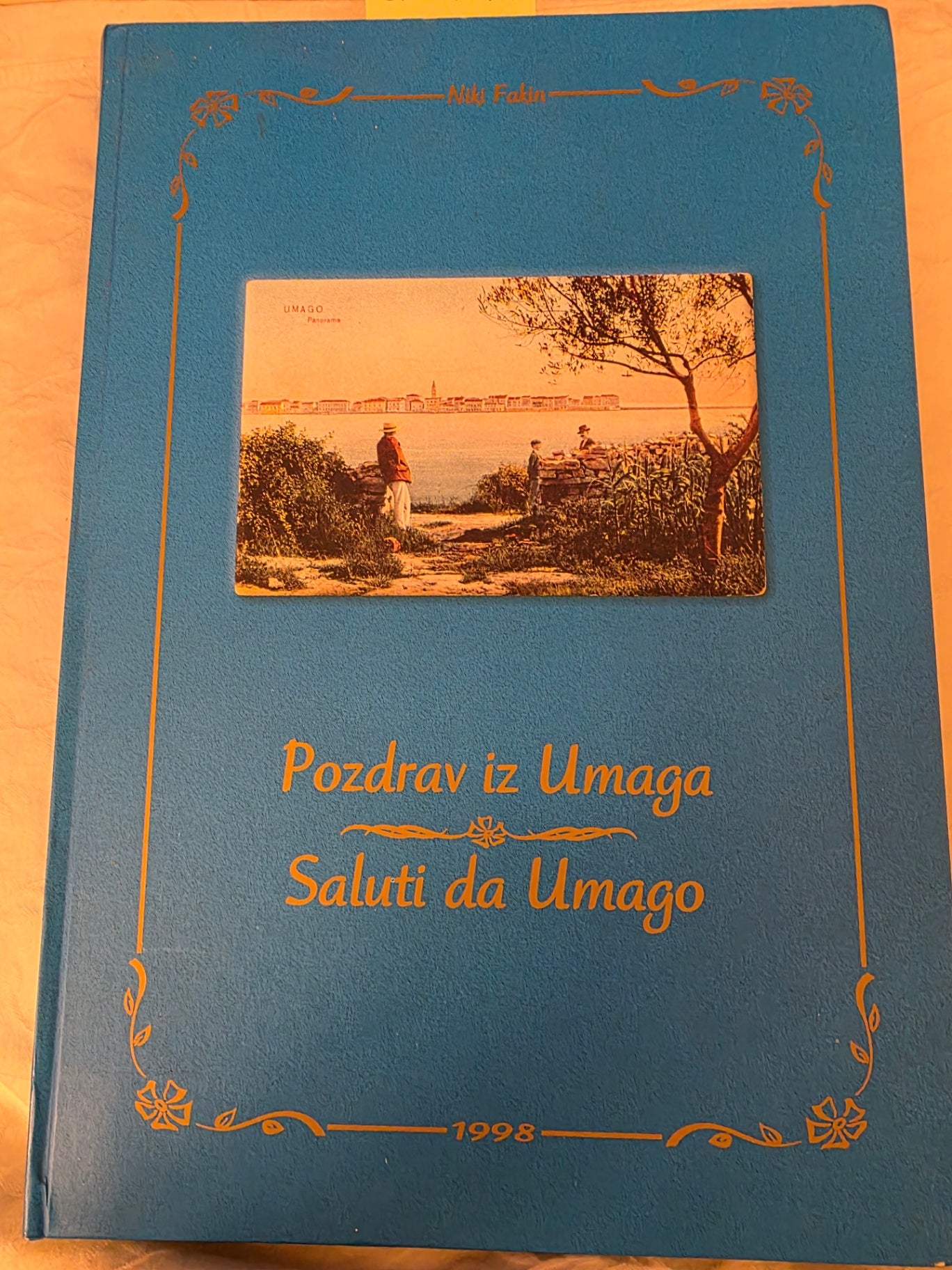 BOOK OF CROATIAN VINTAGE POSTCARDS.