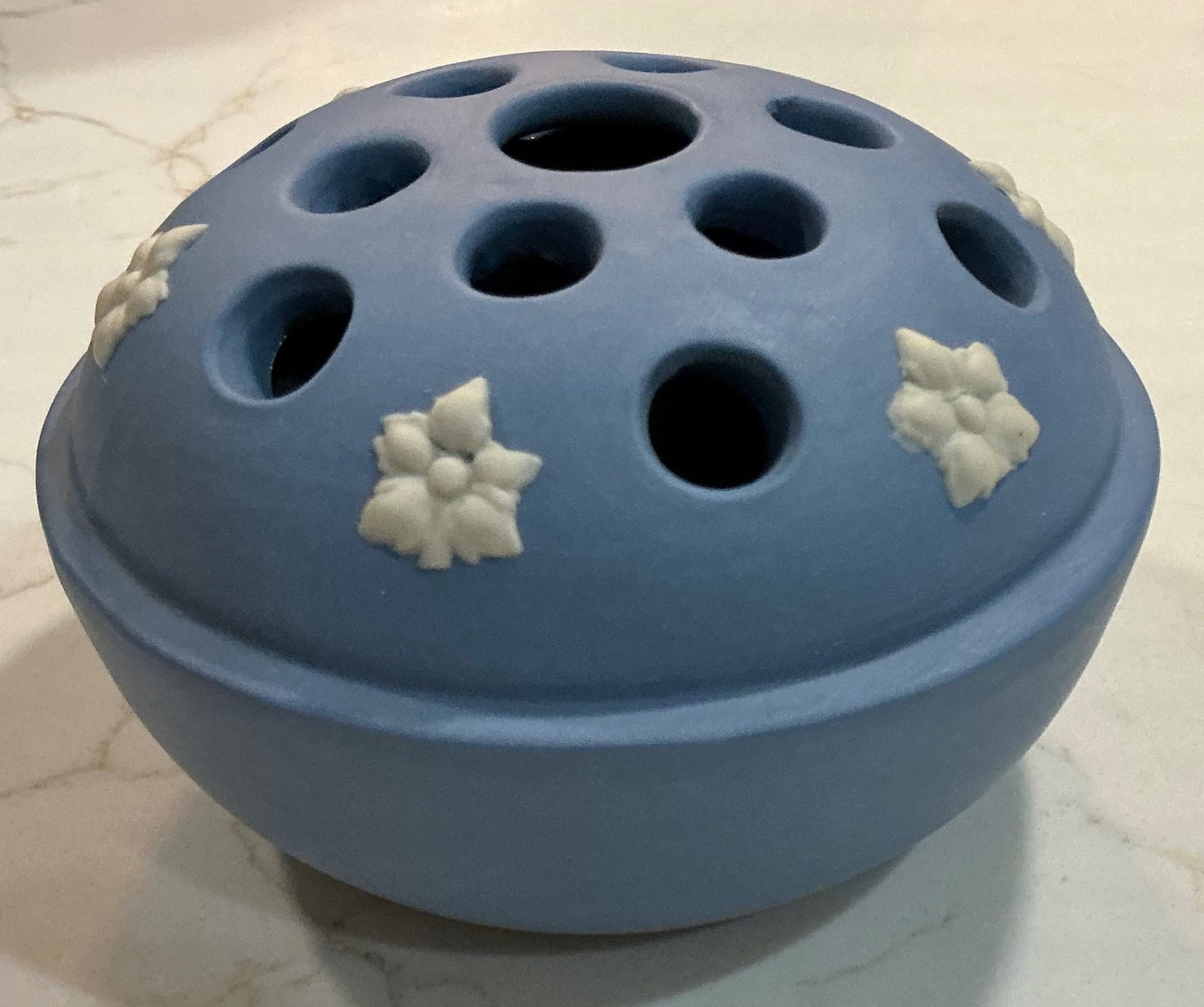 ECANADA ART POTTERY FROG