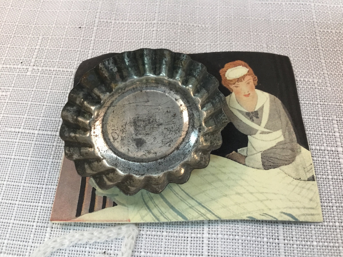 Miniature metal pie tin