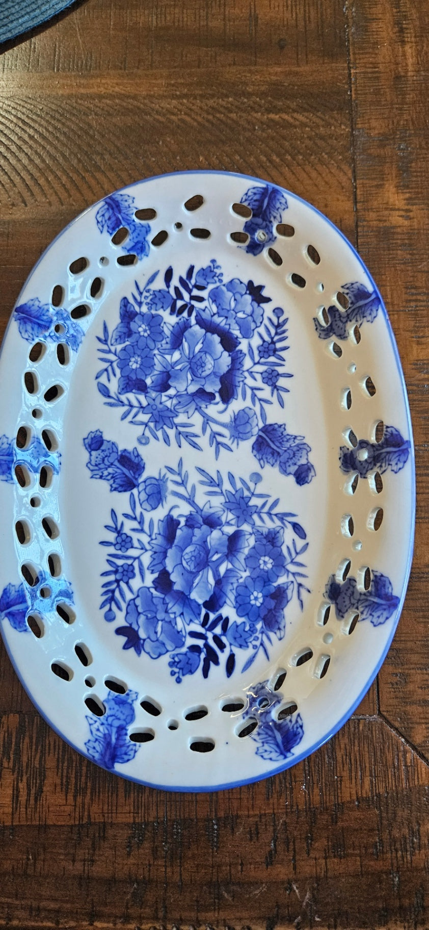 Oval reticula platter