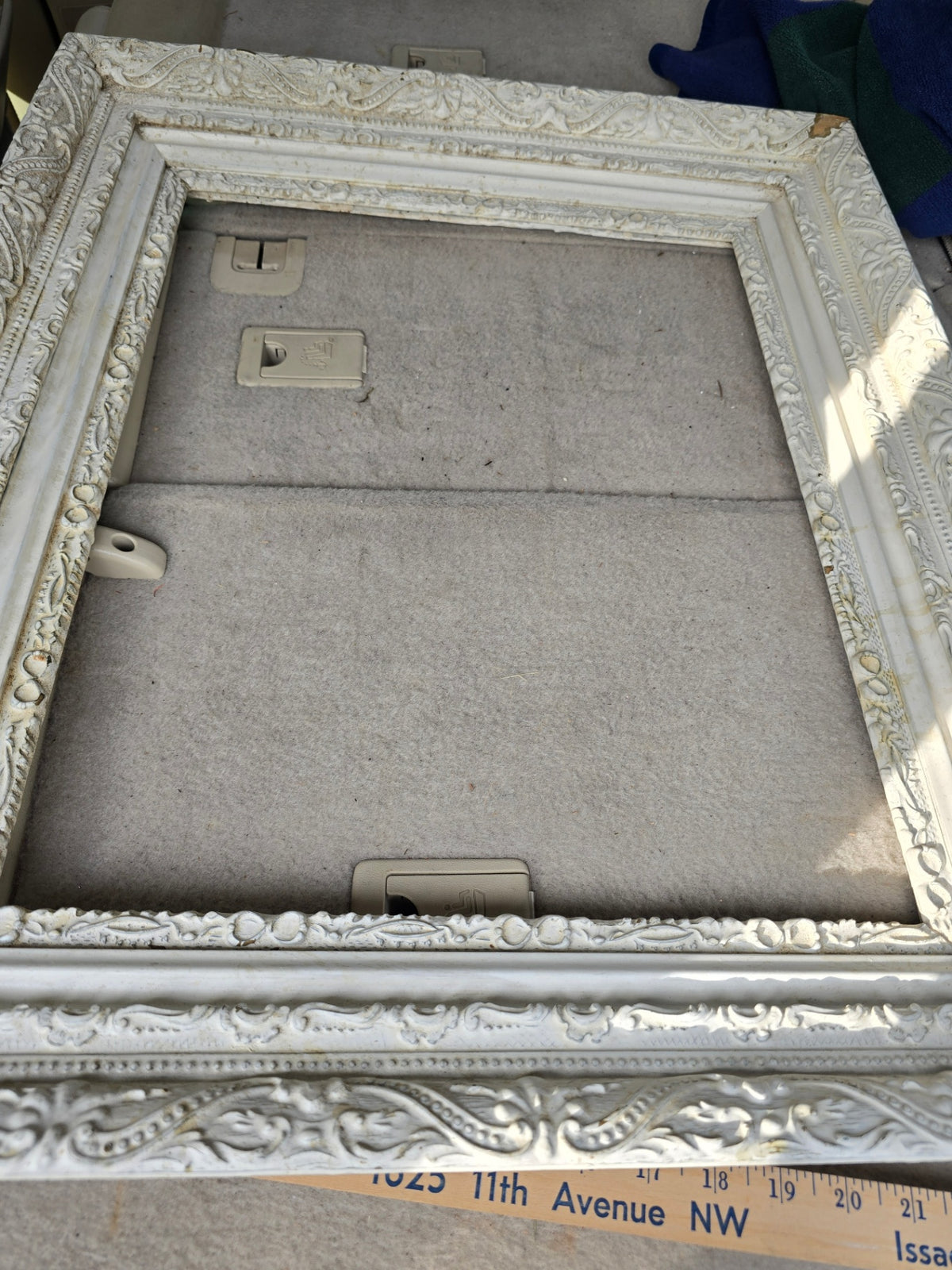 White frame