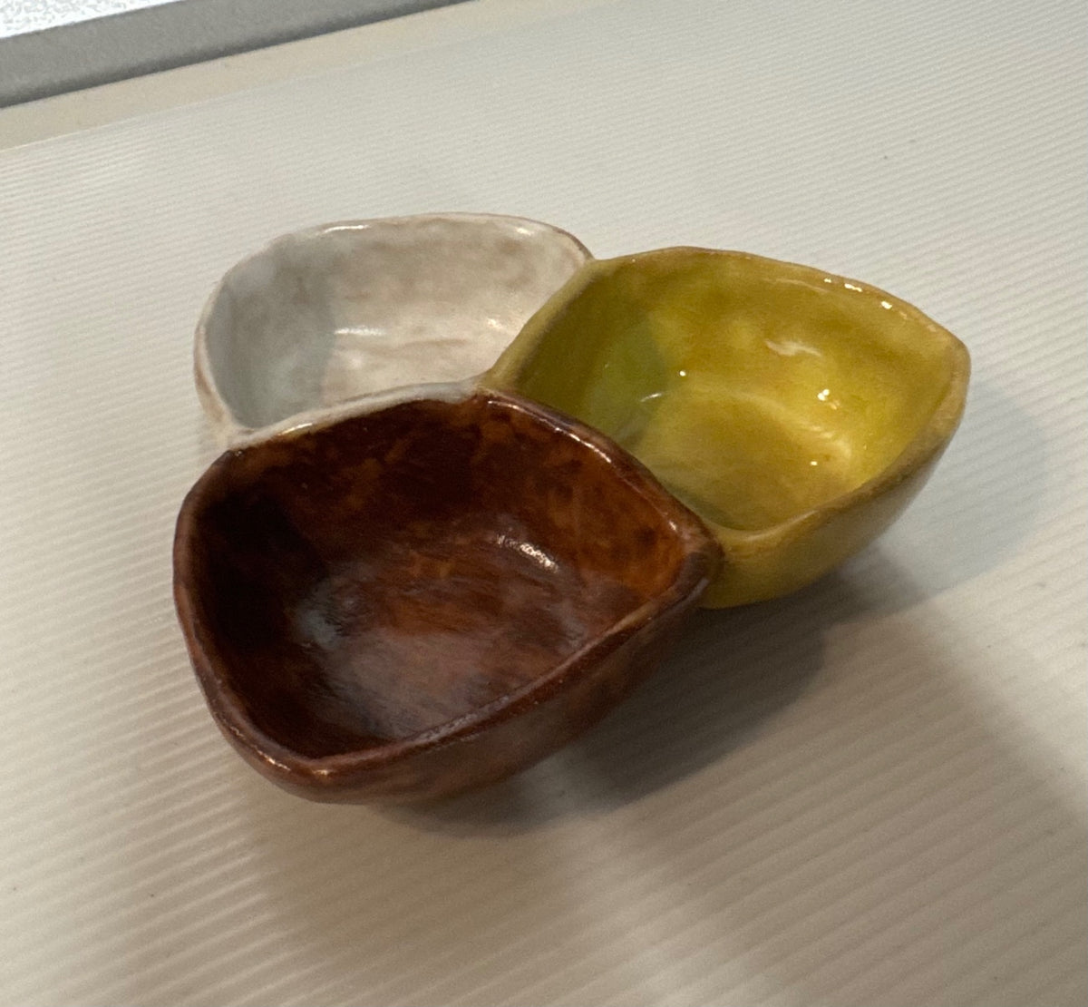 Pottery ring dish