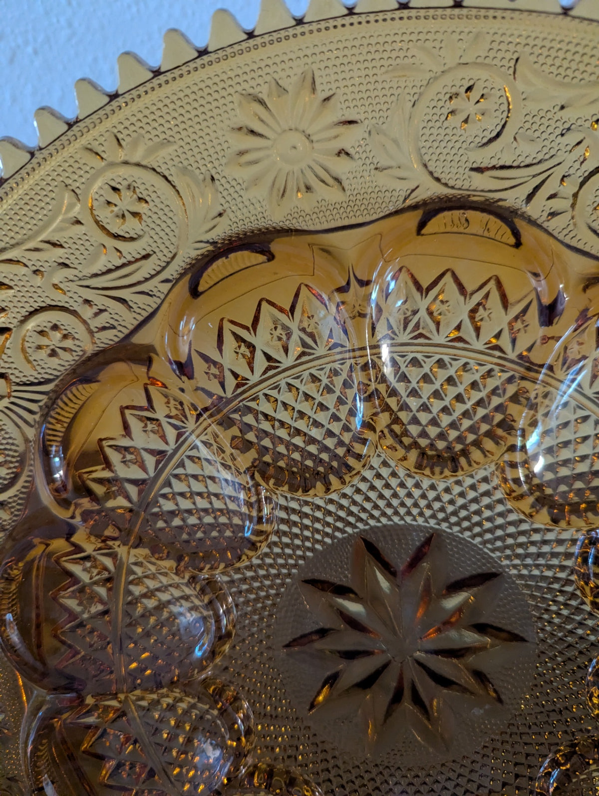 Vtg. Indiana Glass "Tiara Sandwich" Pattern Amber Egg Platter