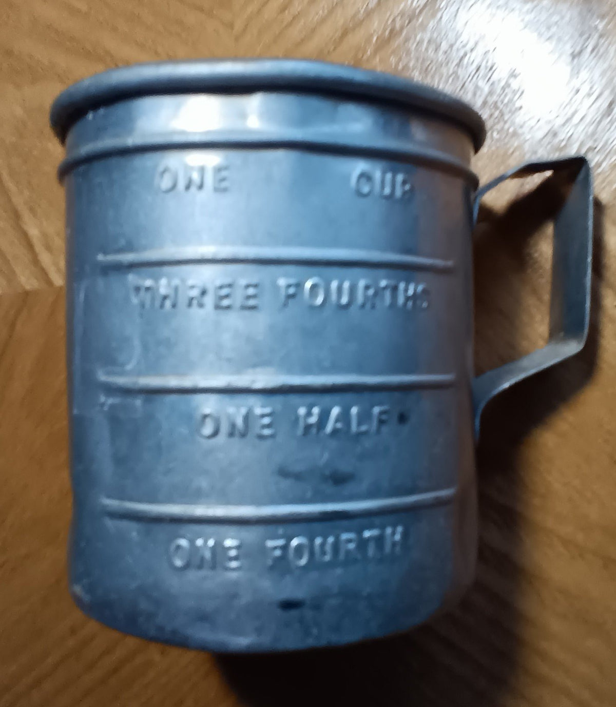Old Metal 1 Cup Measure