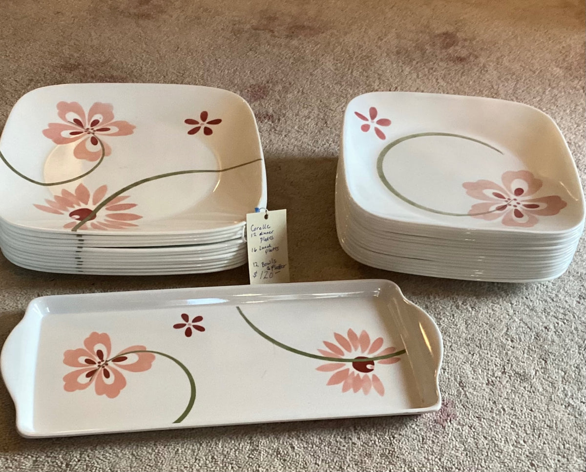 CORELLE DISHES UNIQUE PATTERN, LARGE SET