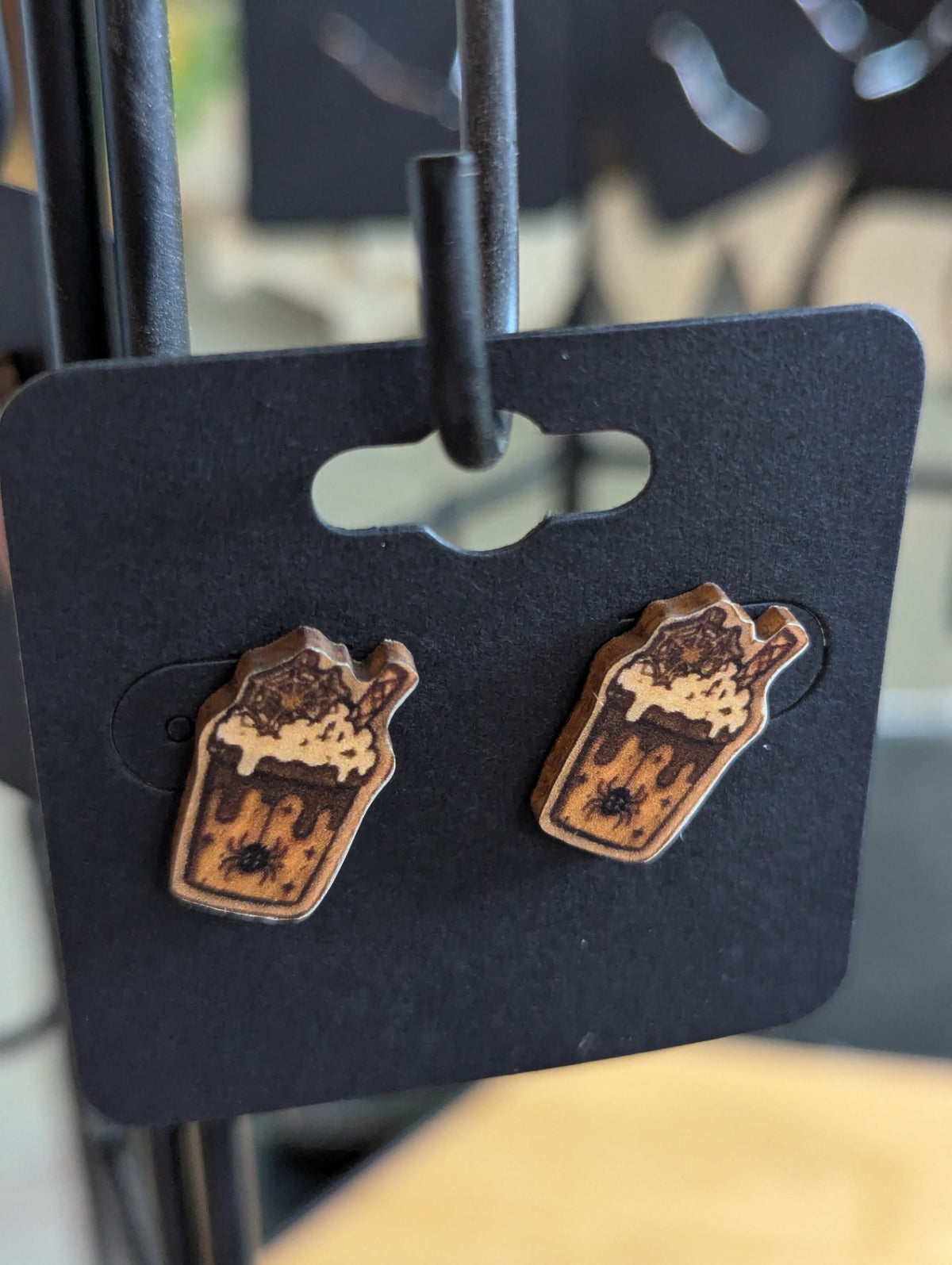Spider wooden earrings mini
