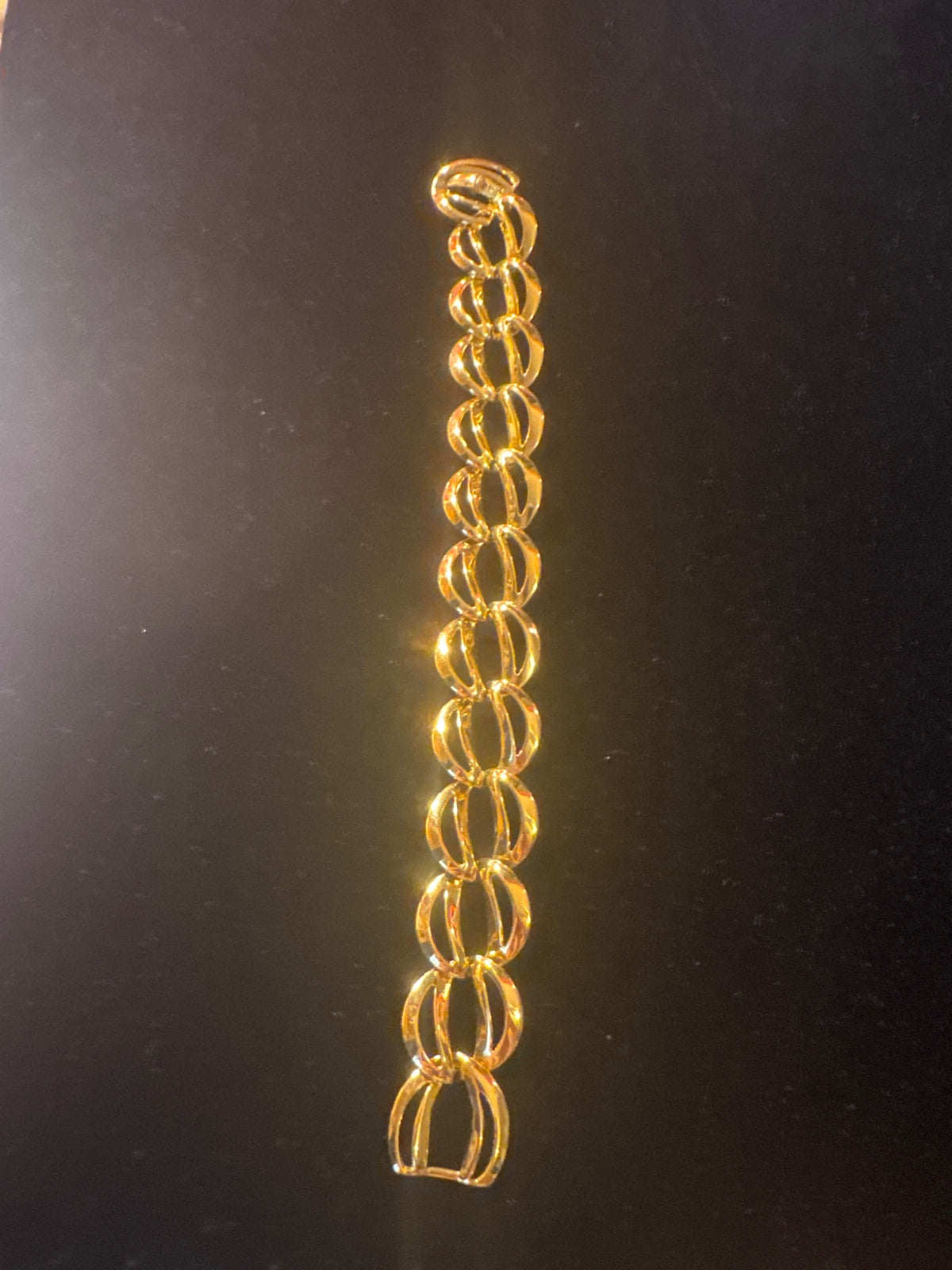 Gold tone bracelet