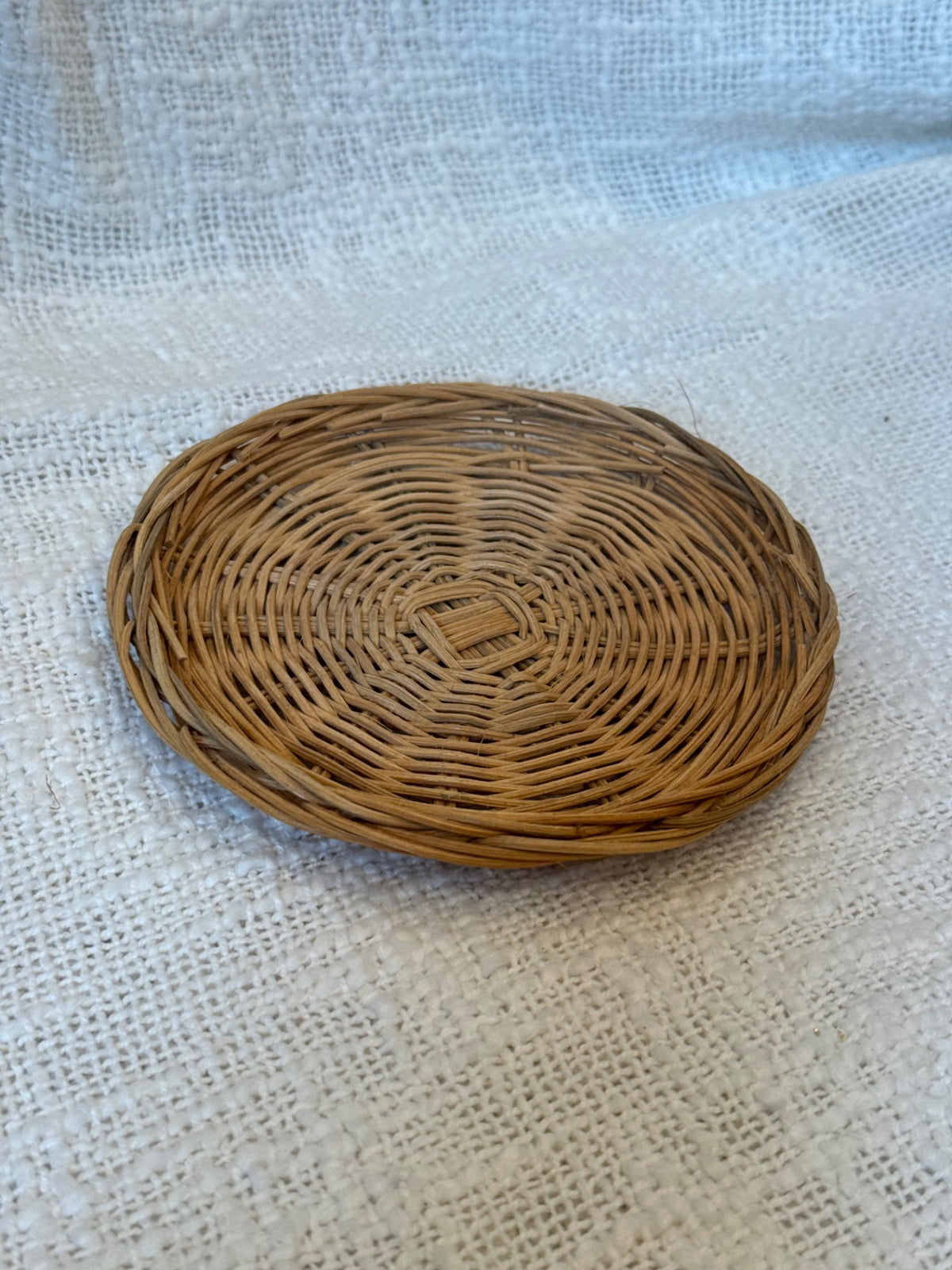 Mini woven basket tray