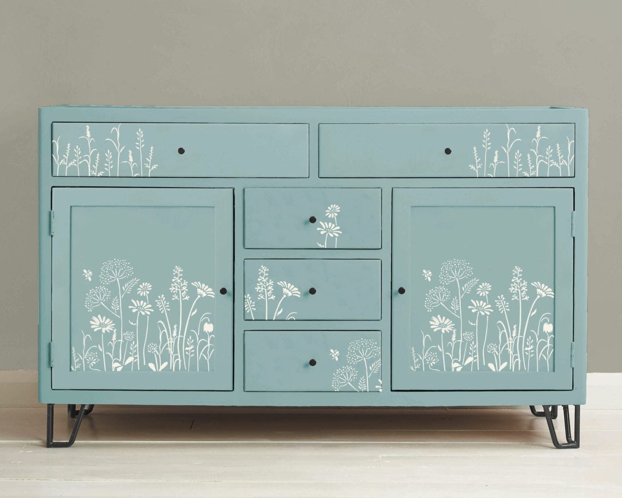 Annie Sloan Meadow Flowers Stencil