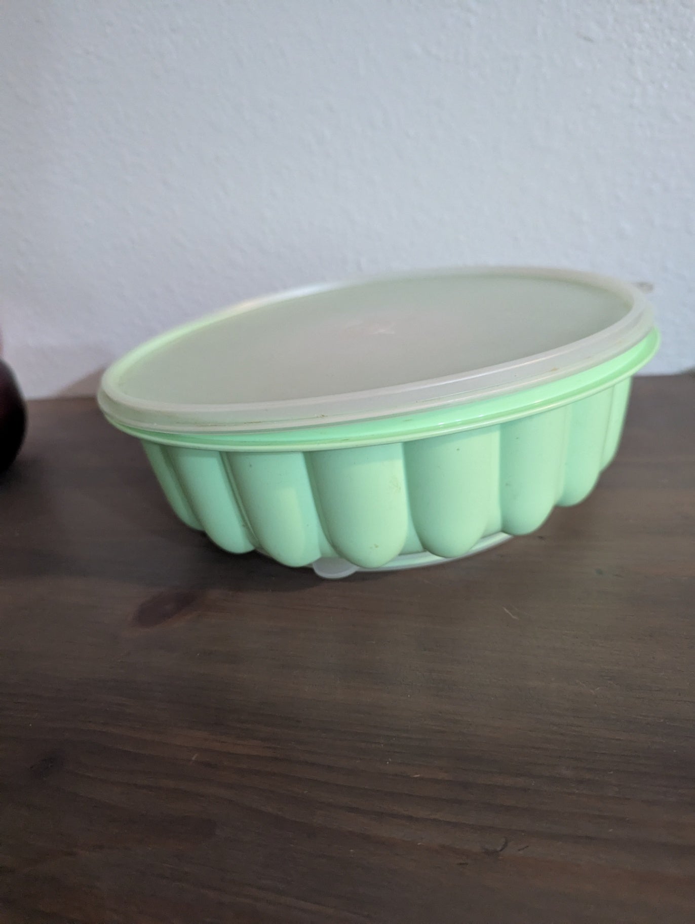 #1202 Tupperware Jello Mold