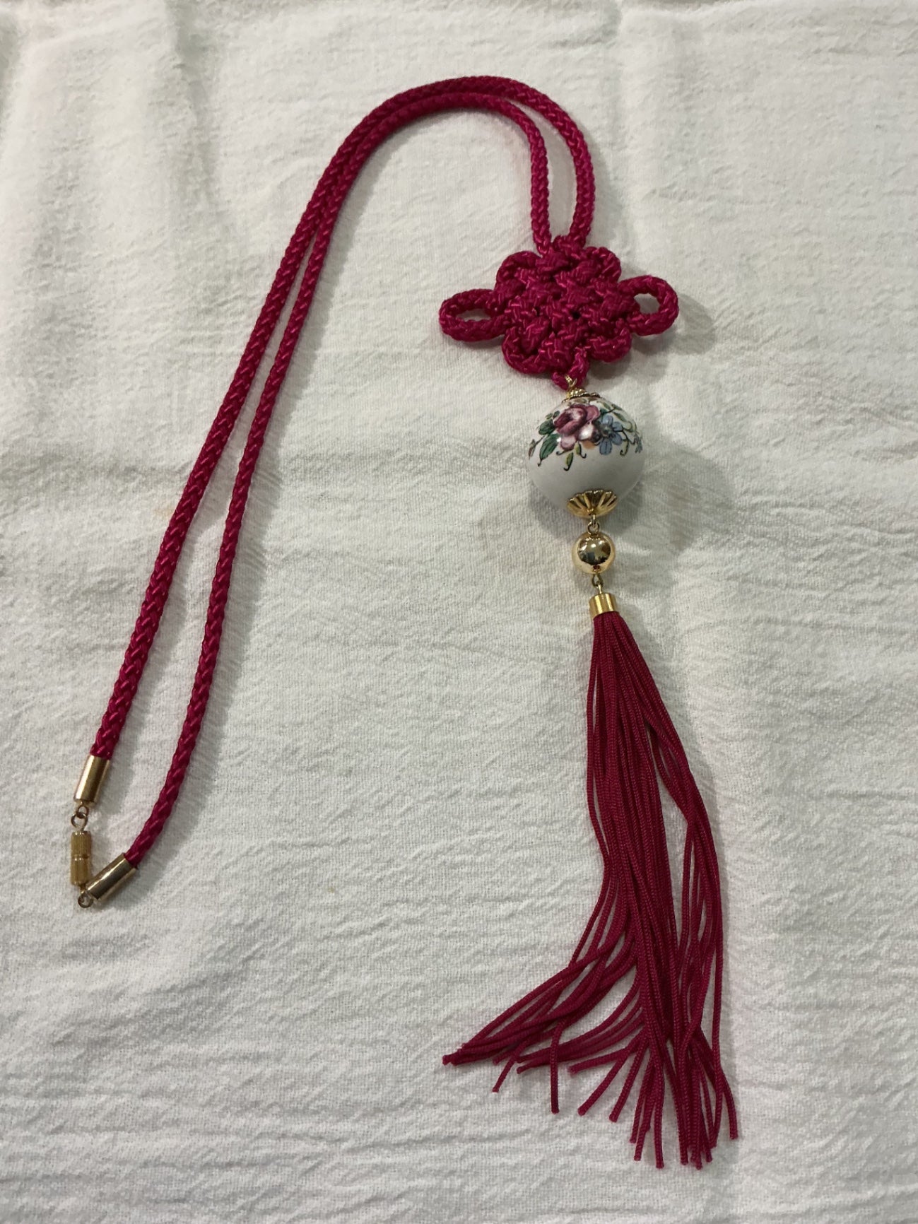 VTG. TASSEL NECKLACE