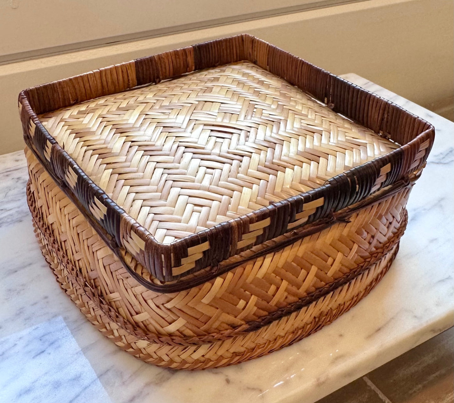Vintage Square basket